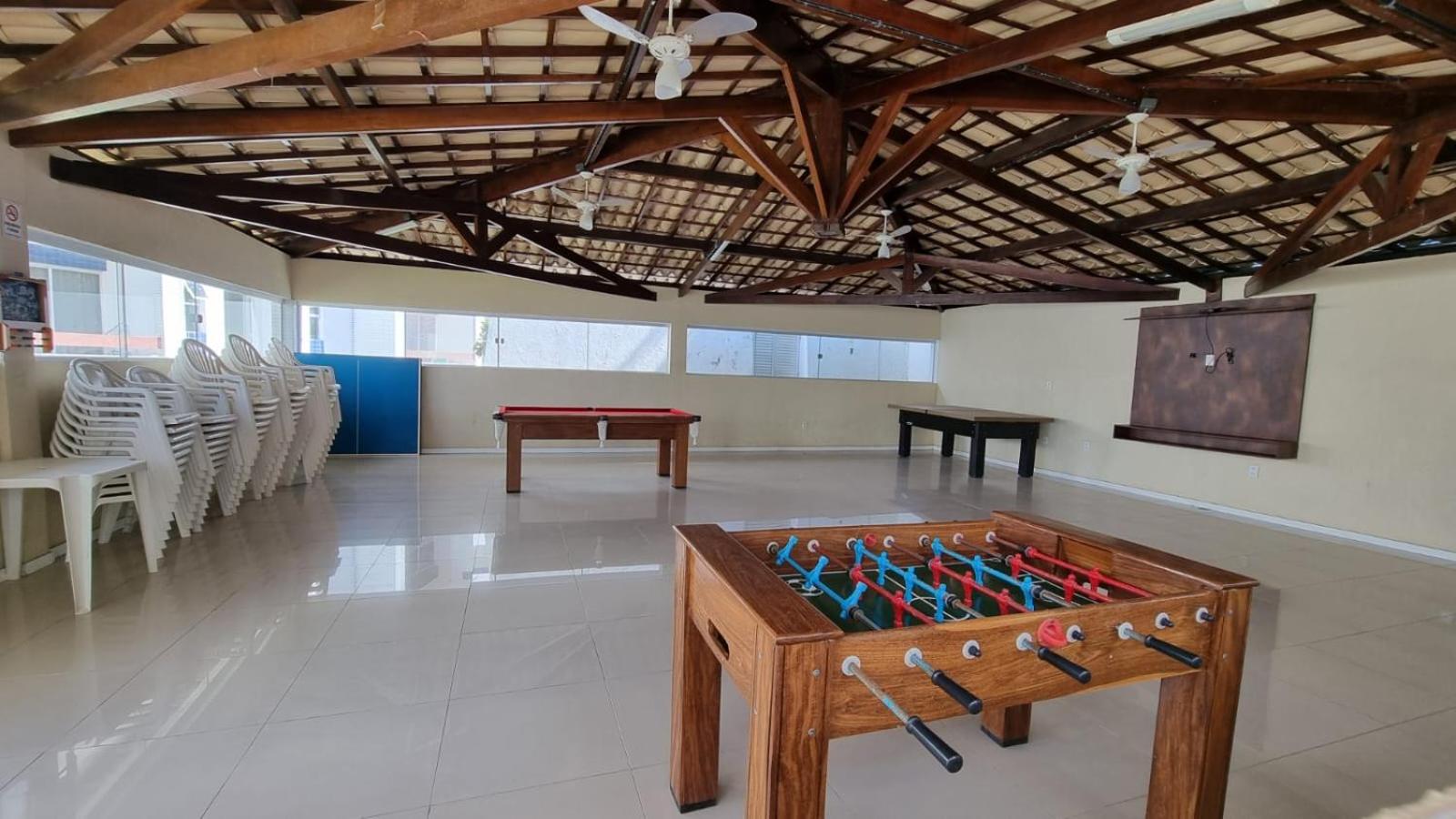 Duplex com 02 suítes, mobiliado e reformado em Vilas do Atlântico