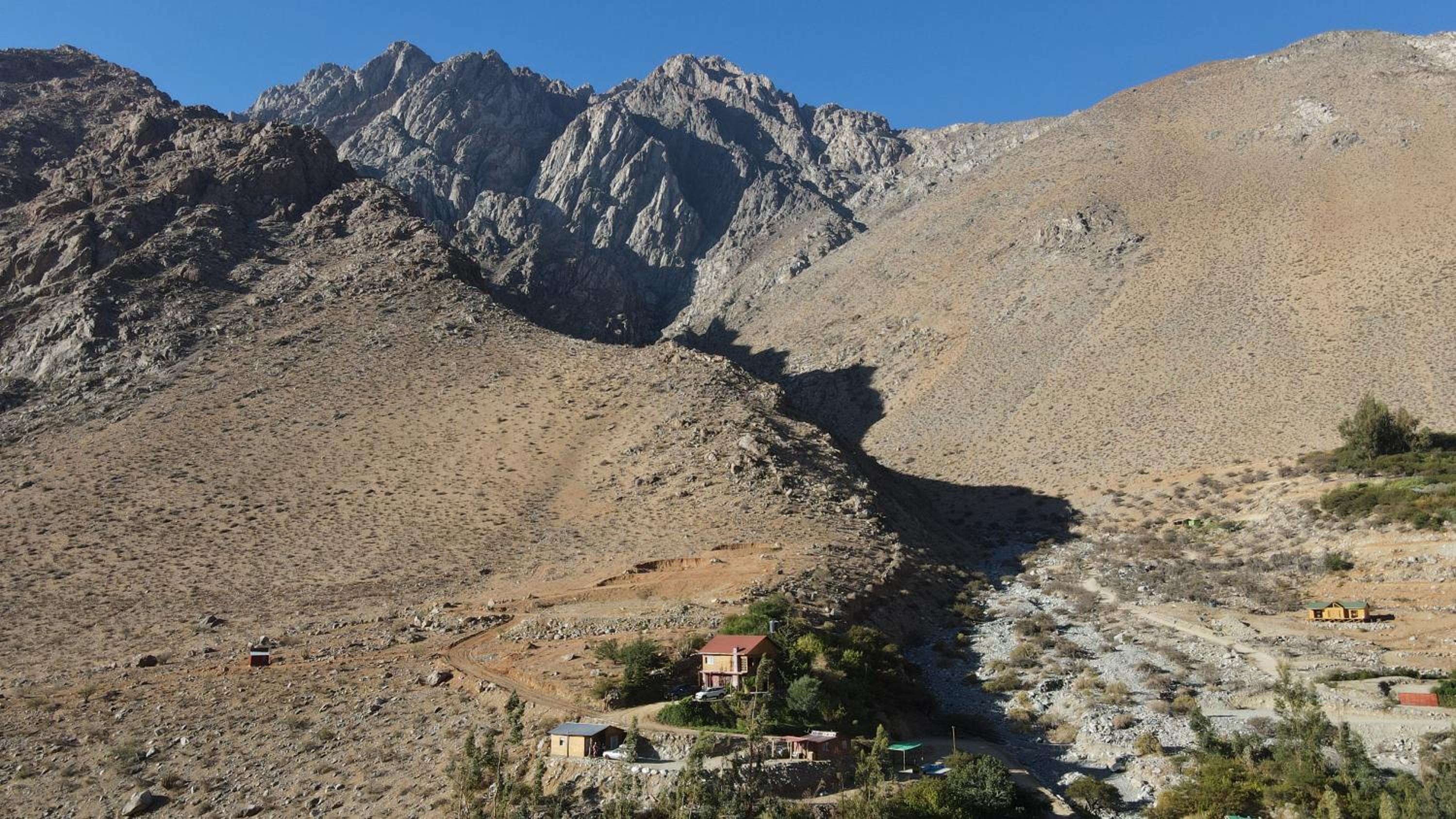 Hermosa cabaña para 4 personas-Cochiguaz Valle de Elqui