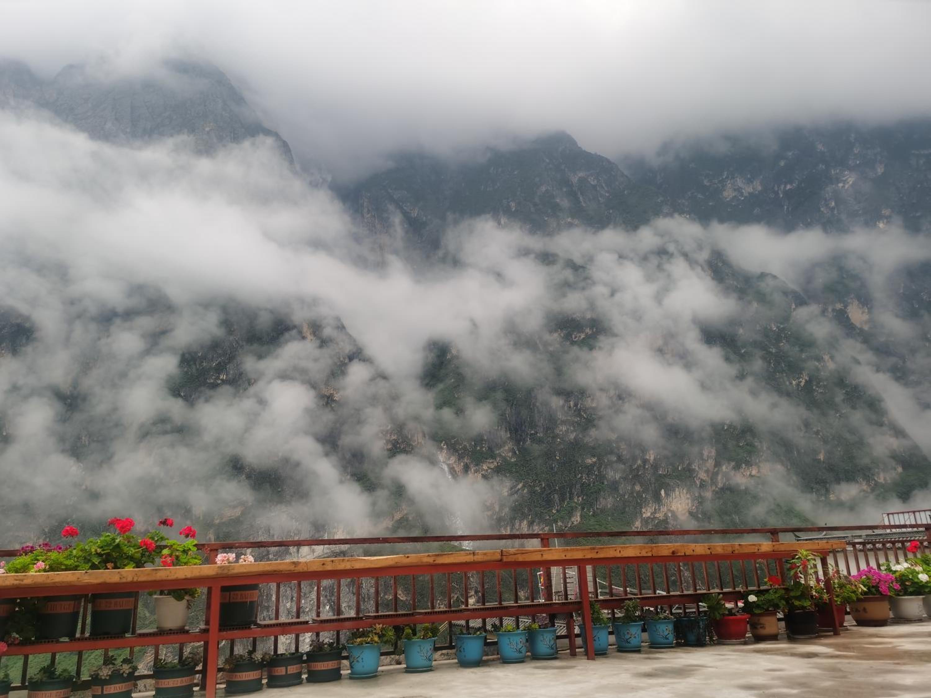TIBET Guest house 虎跳峡卓玛客栈