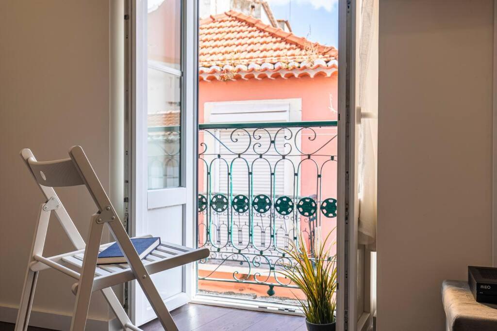 Panteão Studio in Alfama - with AC view 5