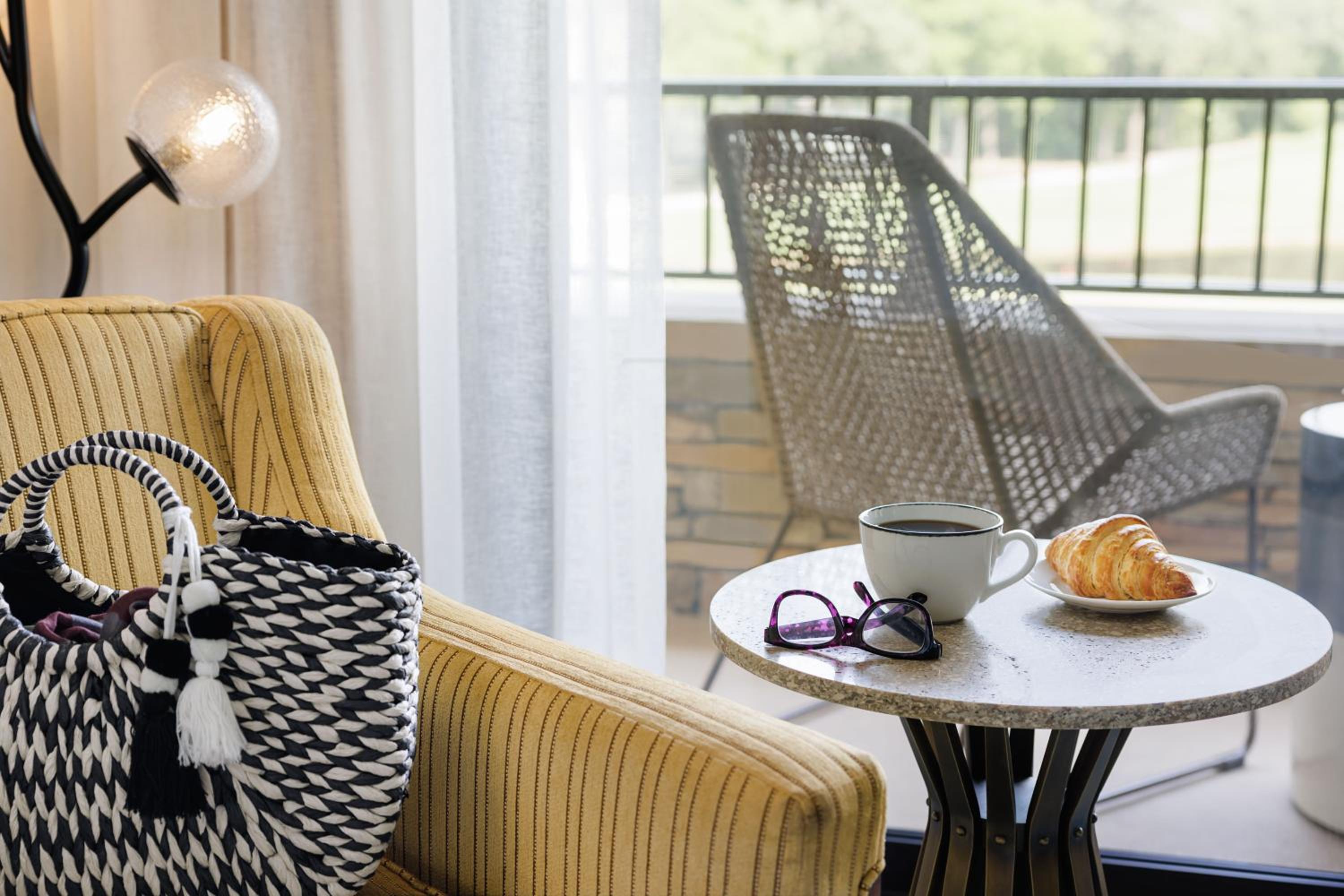The Woodlands Resort, Curio Collection by Hilton 140