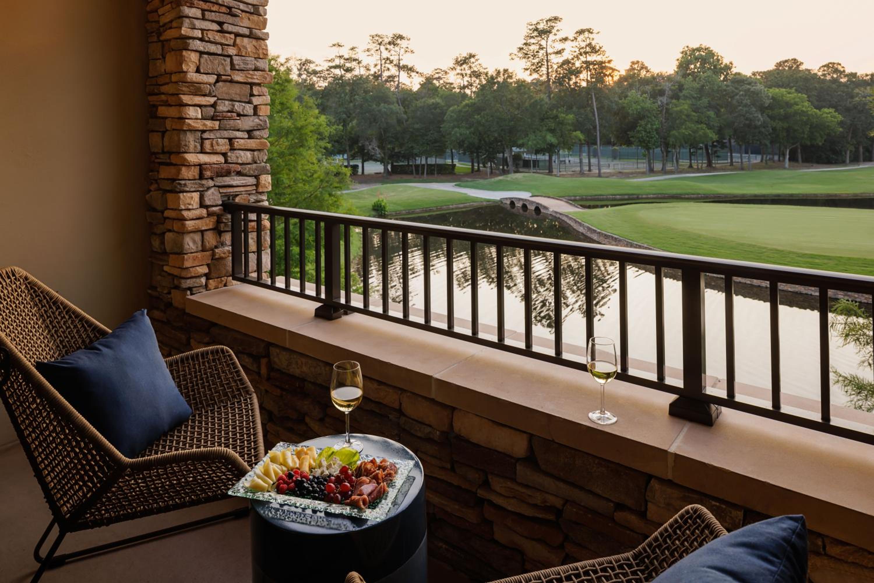The Woodlands Resort, Curio Collection by Hilton 135