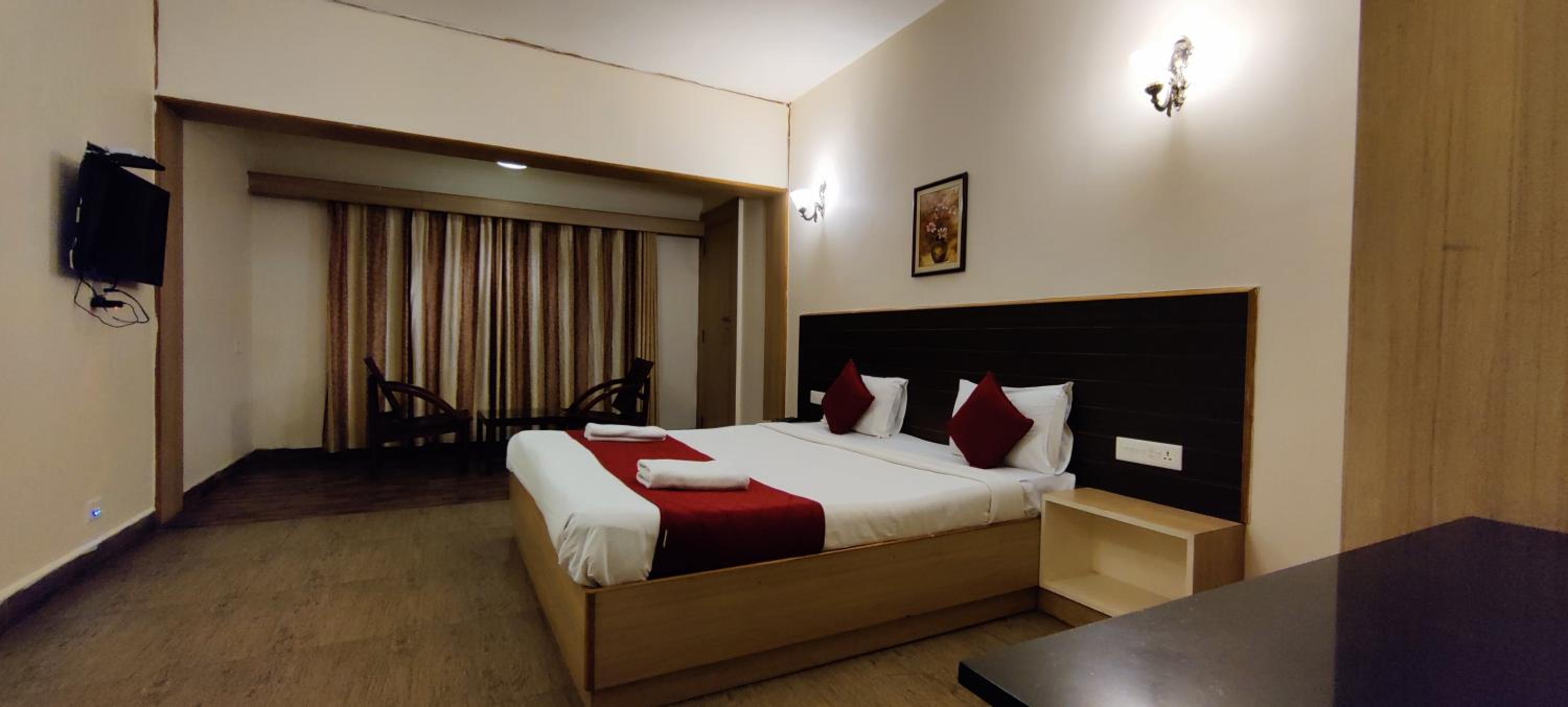 Sapphire Luxury Suite Ooty view 5