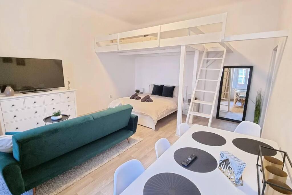 Finnem Rentals Pernerova