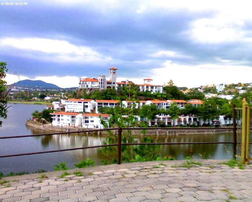 Encantador loft! por el lago view 3