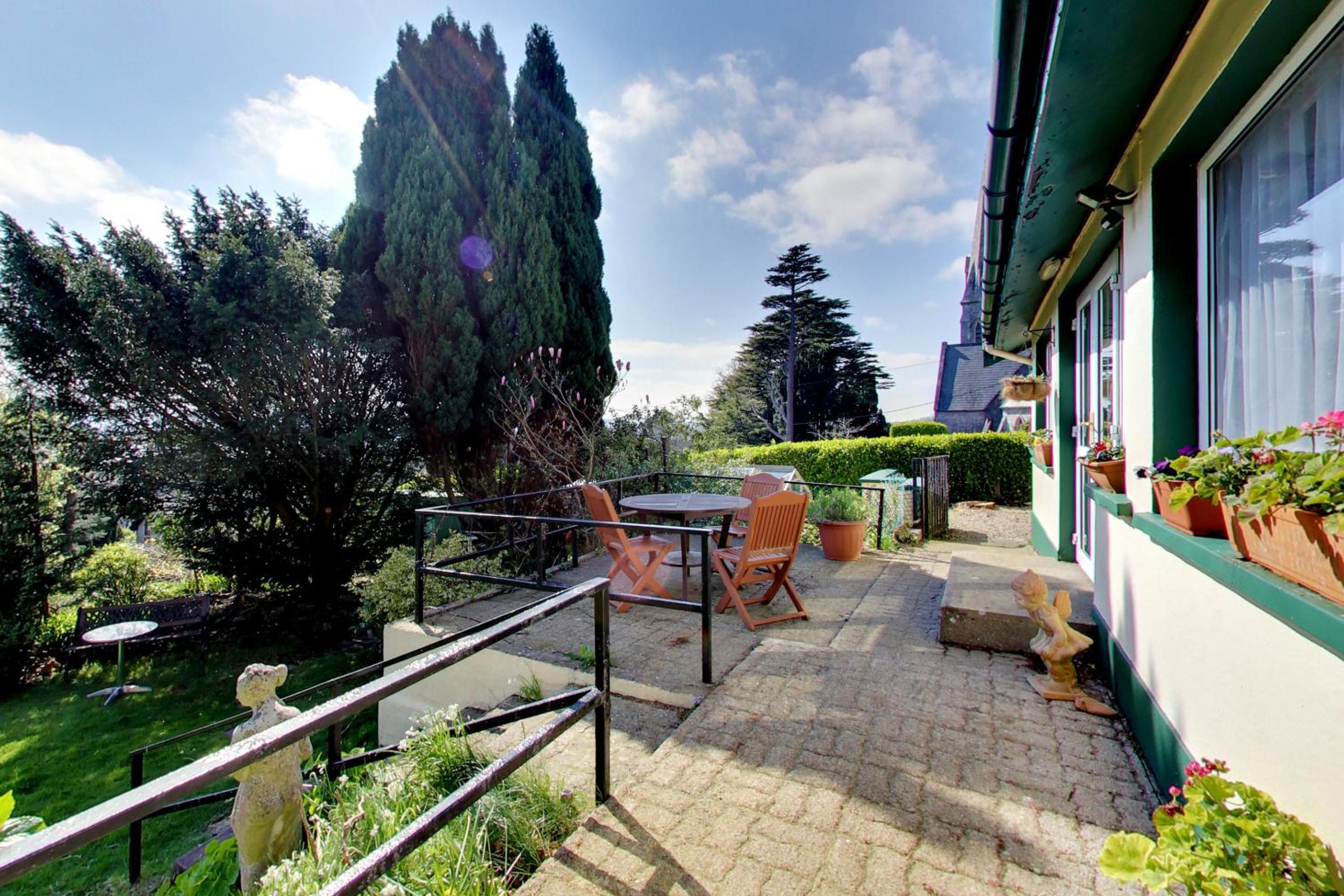 Robin Hill Heritage Guest House