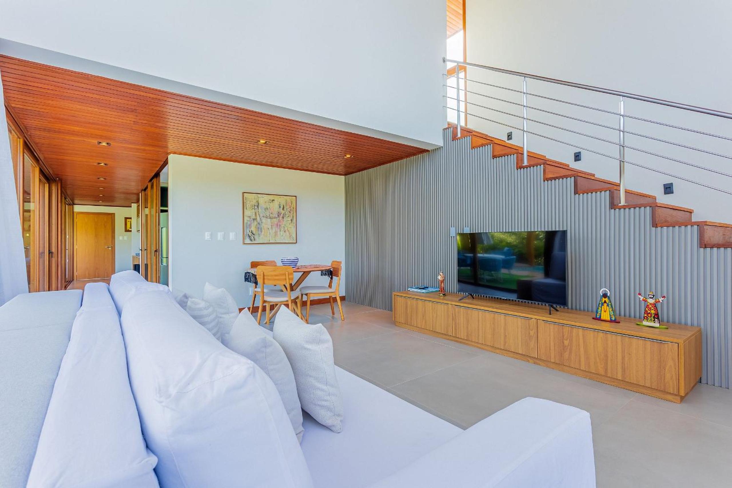 PF16 Casa Alto Padrão 5 Suites - Praia Bella, with exclusive access to the beach!