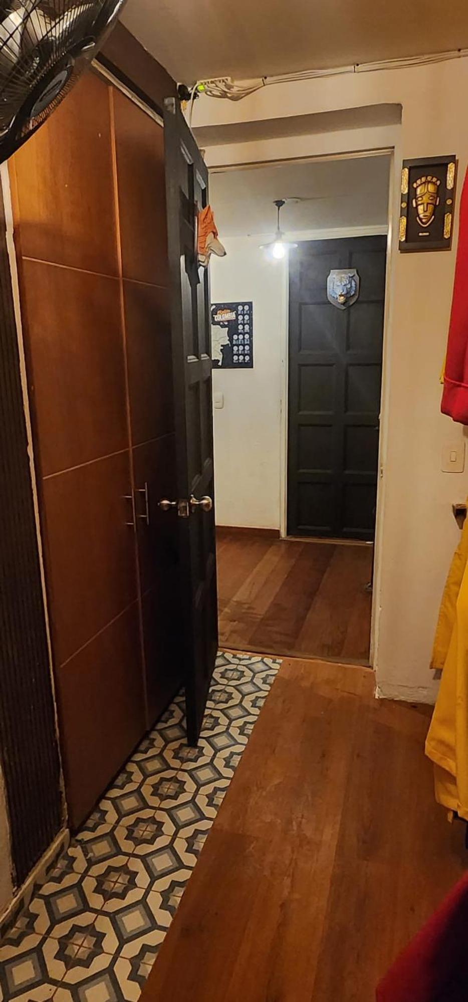 Portelli Hostal Zona G