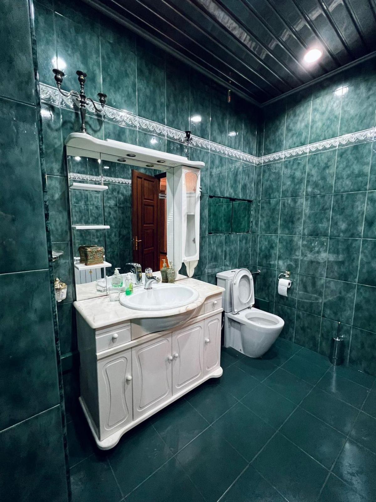 Superb Central Location! Spacious and Comfortable 1 Bedroom + Jacuzzi, Next To Northern Avenue