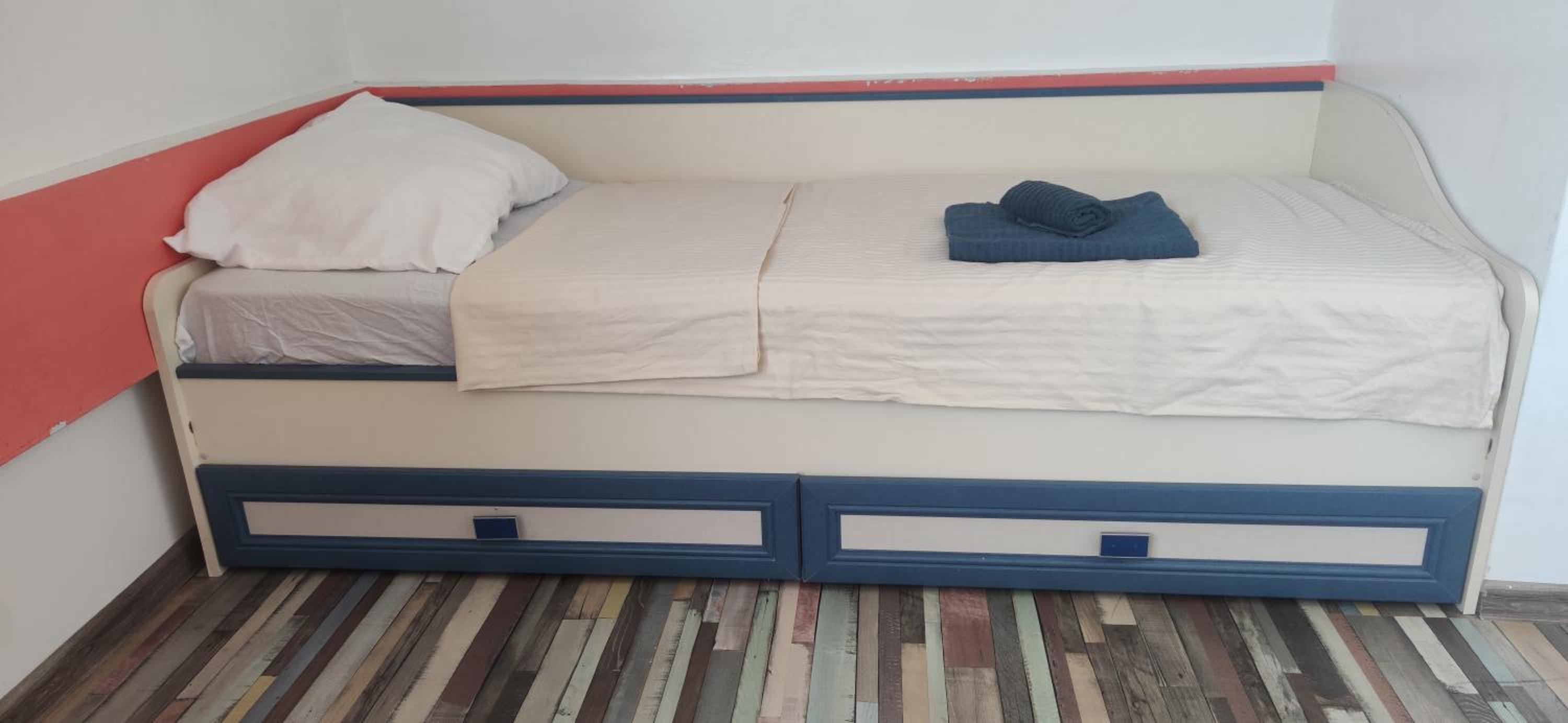 Photo 6