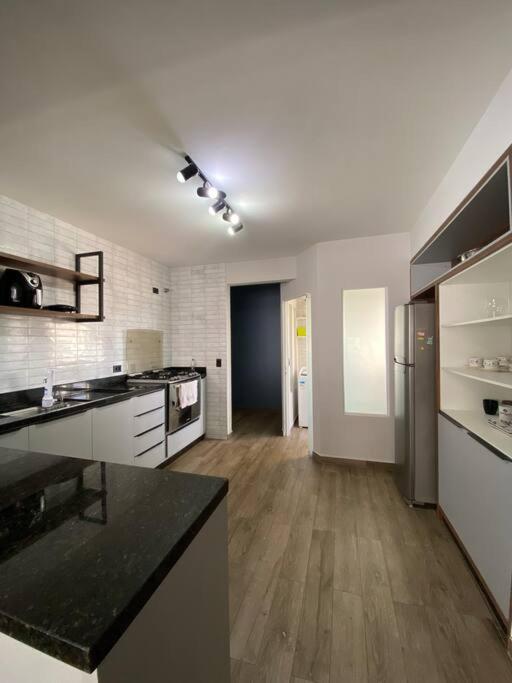 Apartamento Centro 150m Praia de Piçarras
