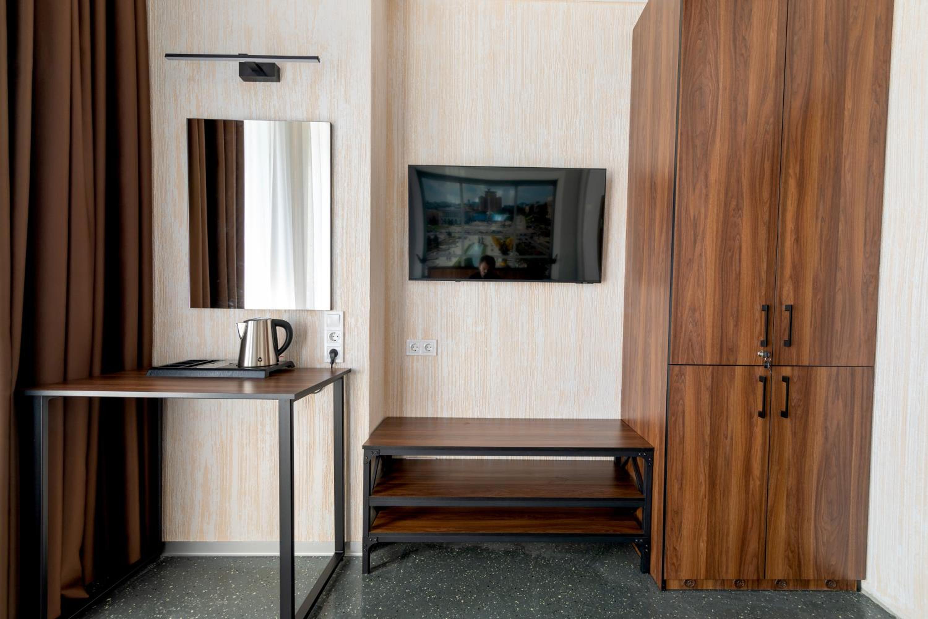 MISTO capsule hotel
