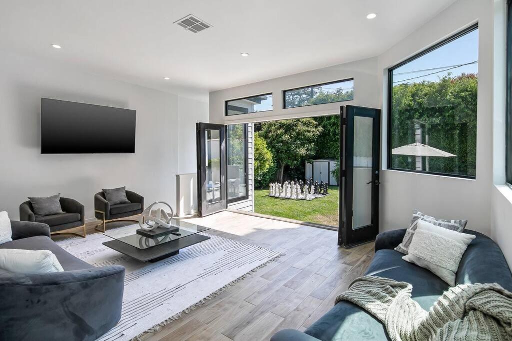 Comfortable, Stylish Westwood Home