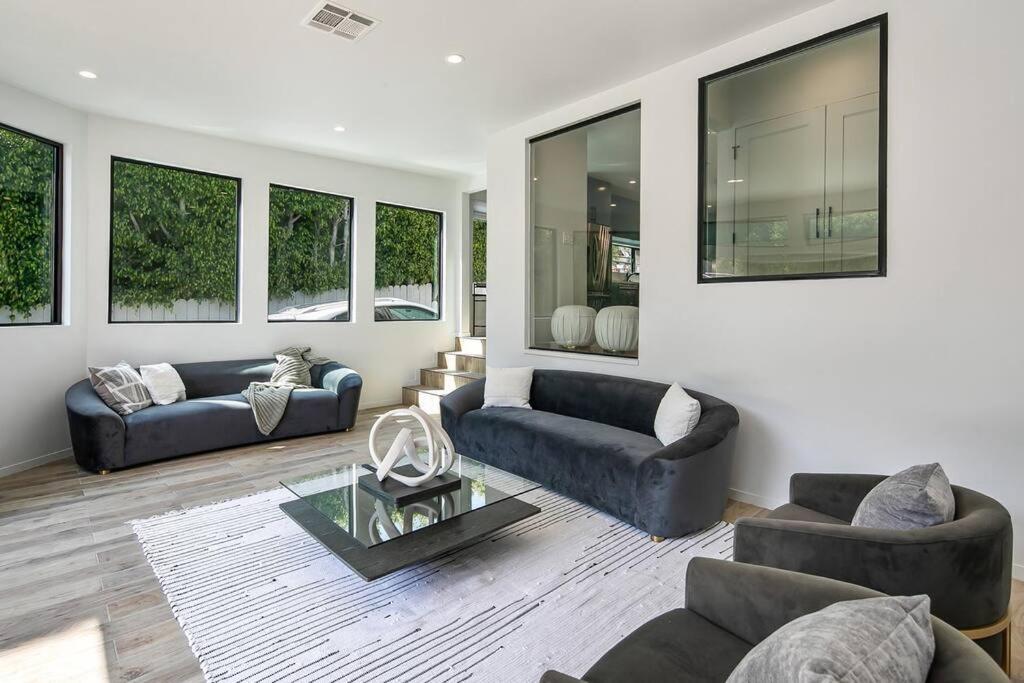 Comfortable, Stylish Westwood Home