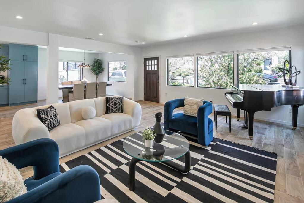 Comfortable, Stylish Westwood Home