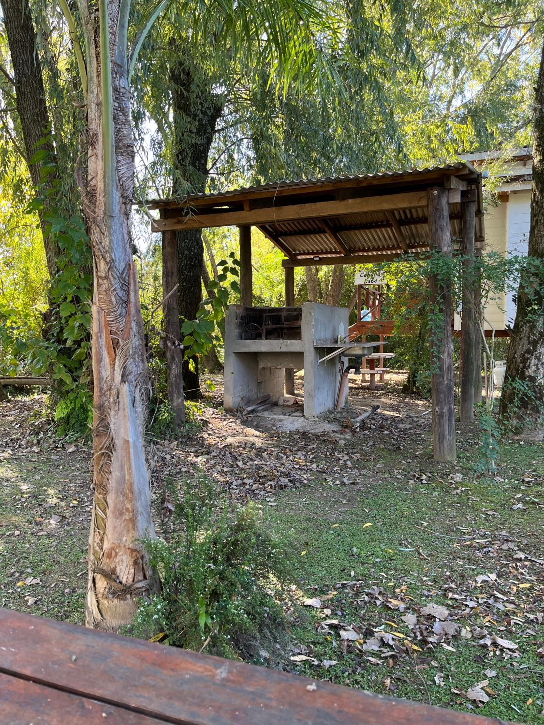 Viva la Pepa. Cabañas al Río