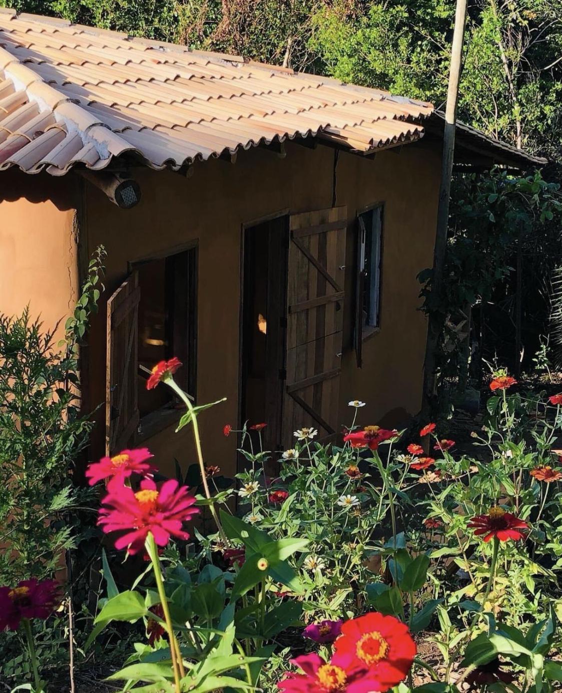 Casa da Roça- Casa completa e jardim privativo