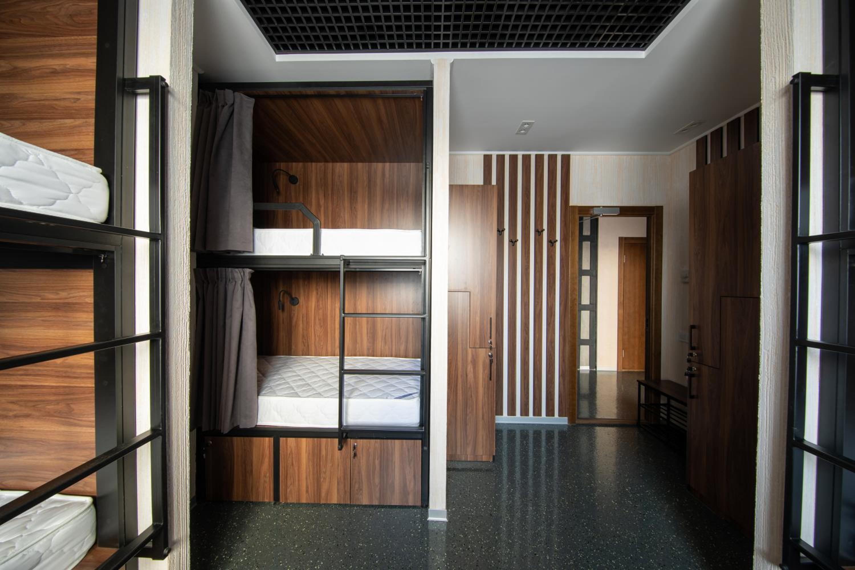 MISTO capsule hotel