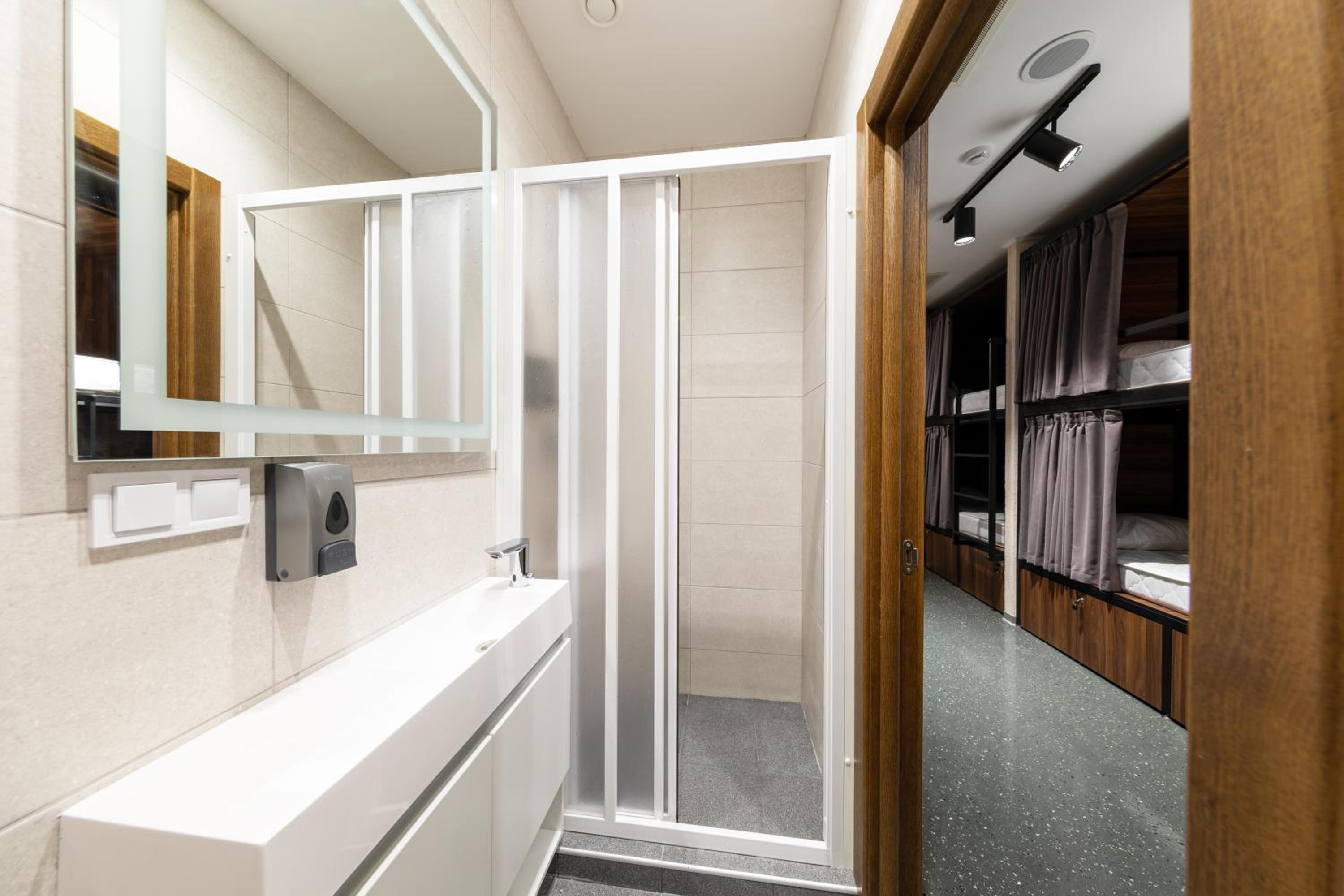 MISTO capsule hotel