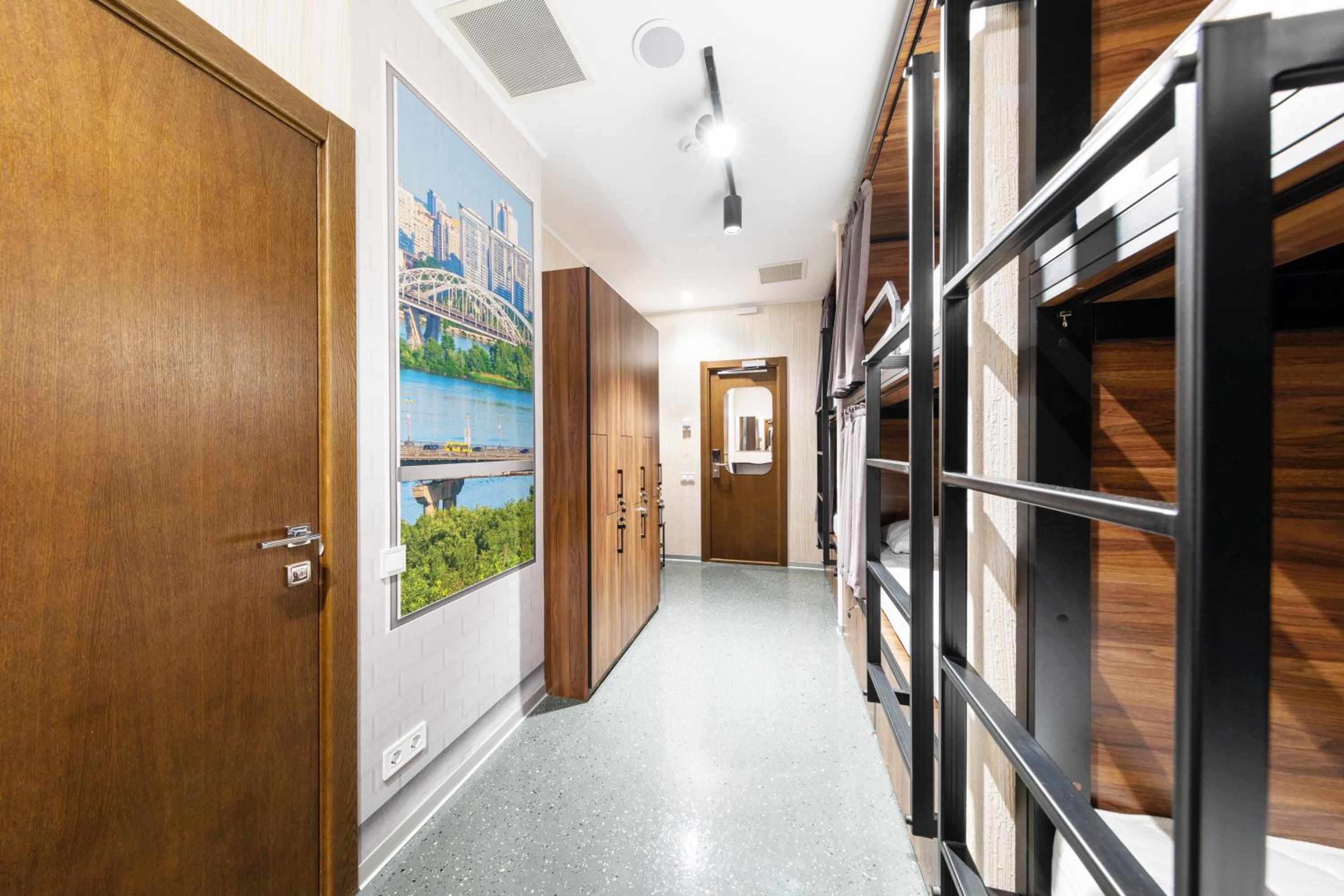 MISTO capsule hotel