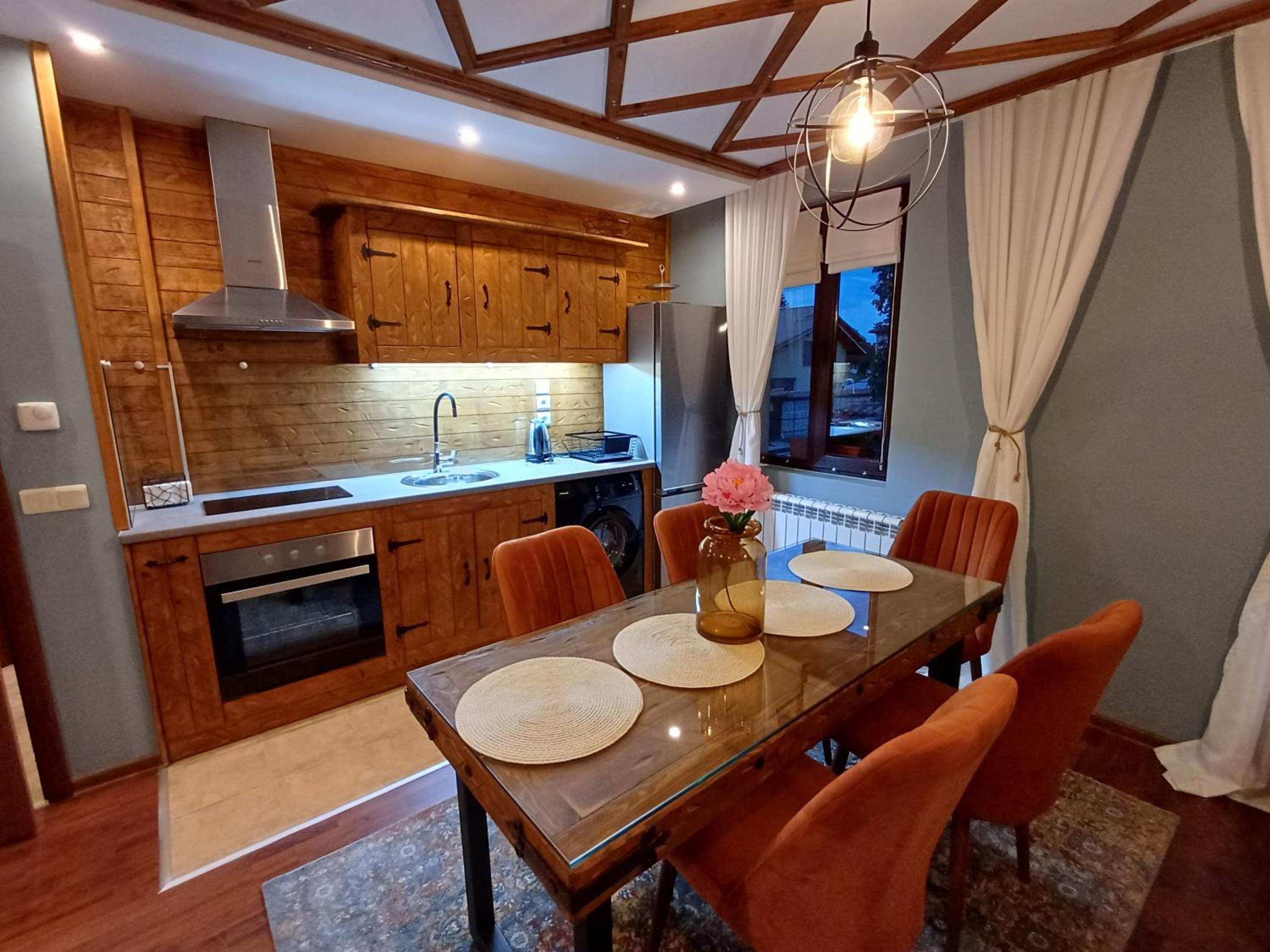 Mila VIP Apartment view 5