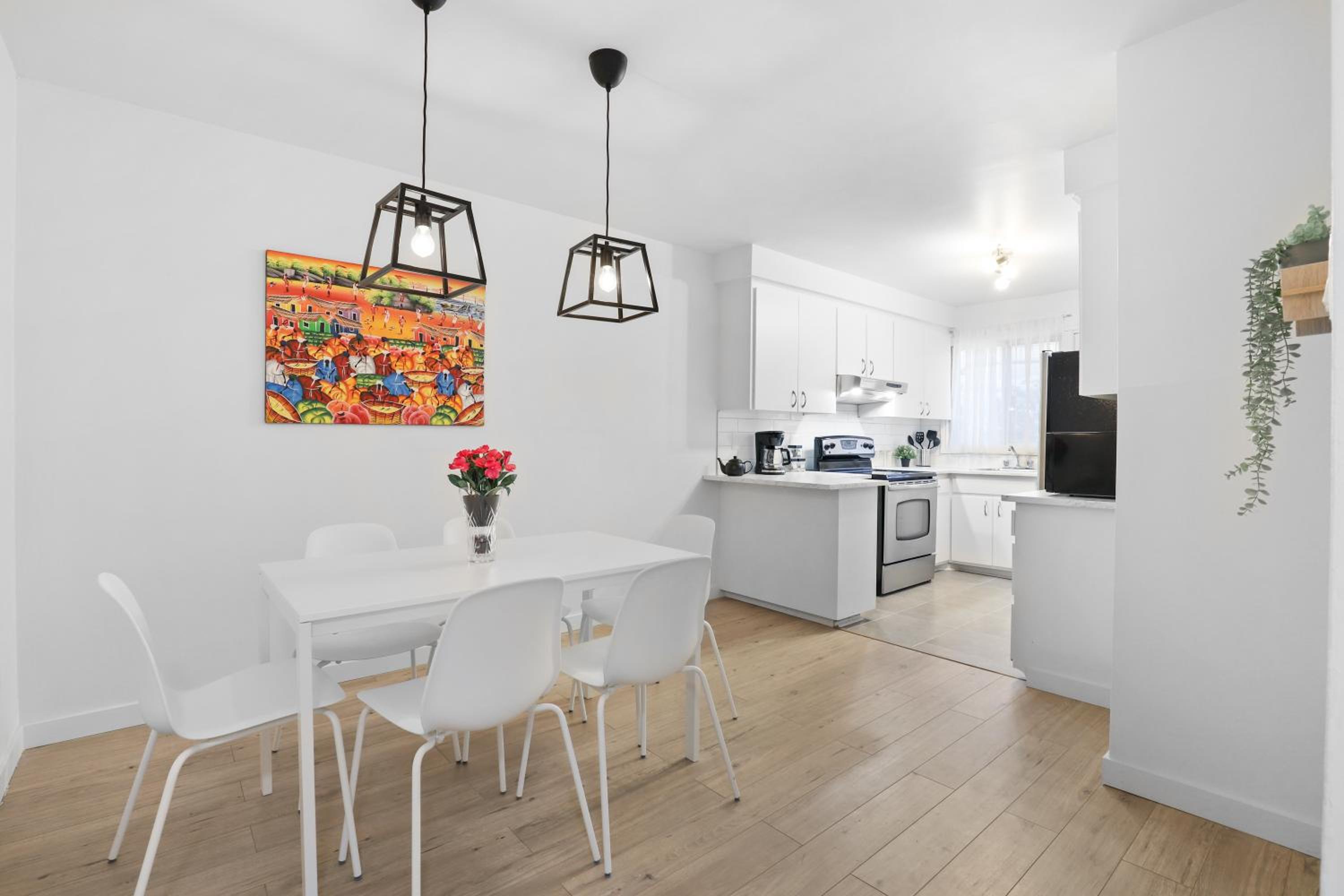 Free Parking Gorgeous 3Bedrooms