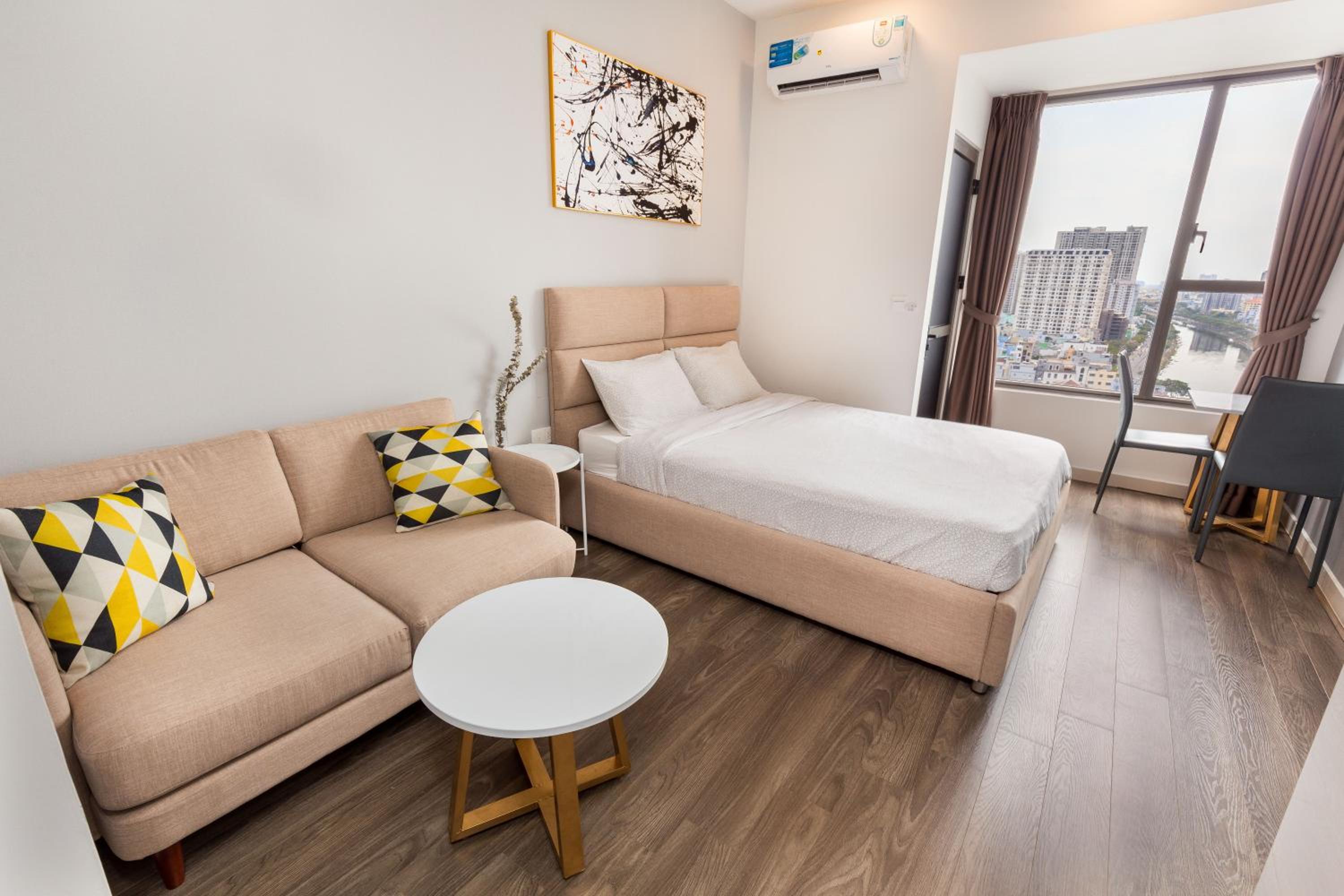MIN' Apartment - Rivergate Residence Downtown Bui Vien - FREE POOL