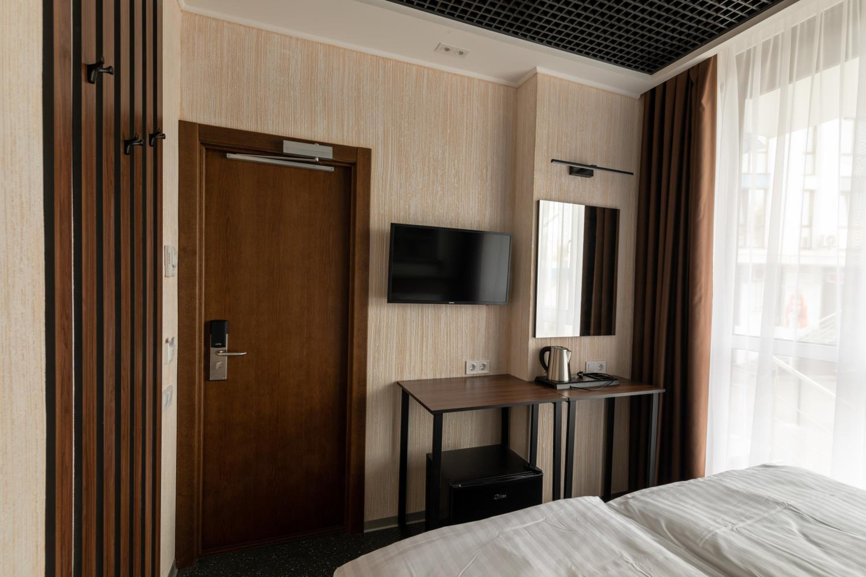 MISTO capsule hotel
