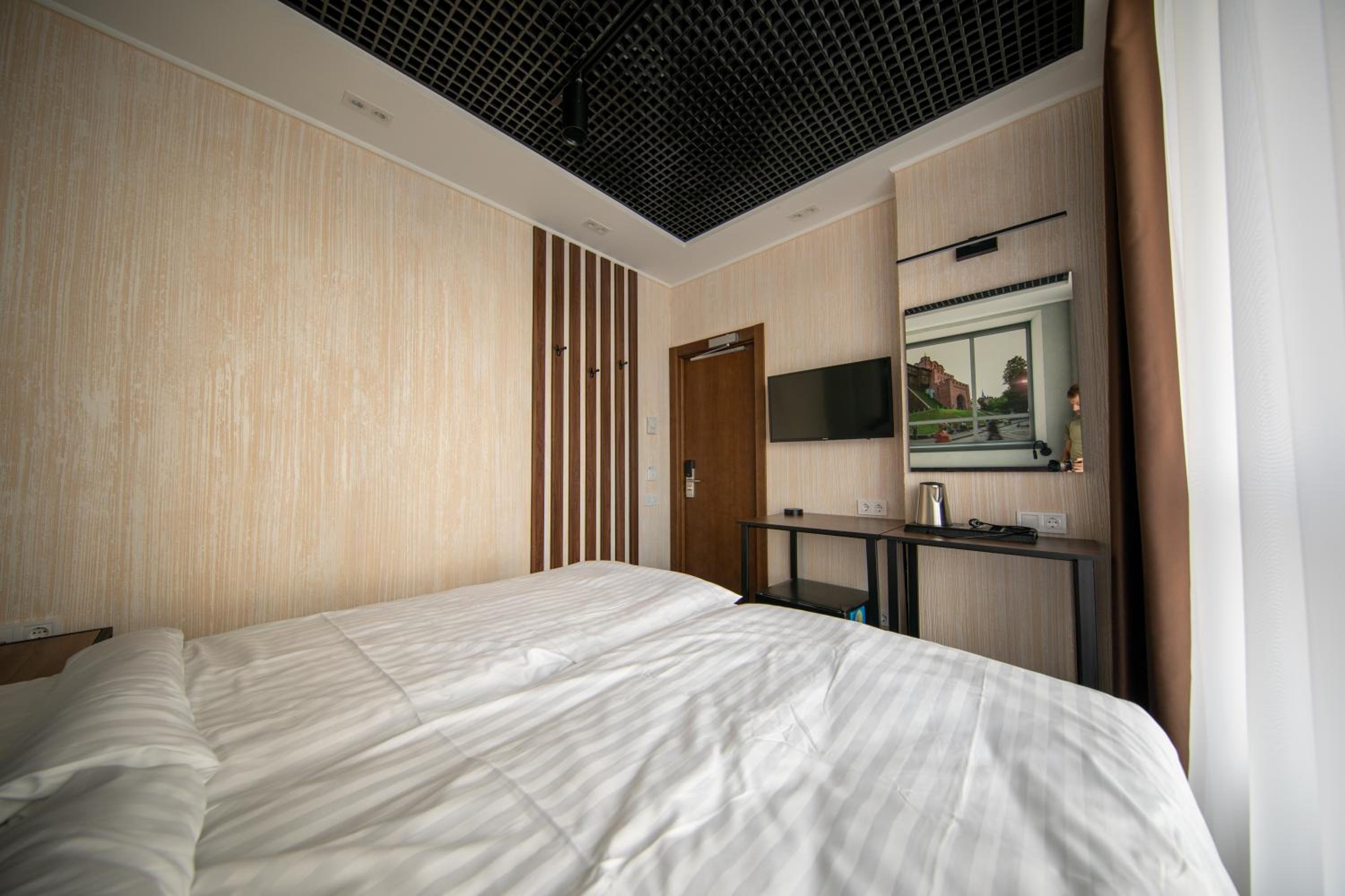 MISTO capsule hotel