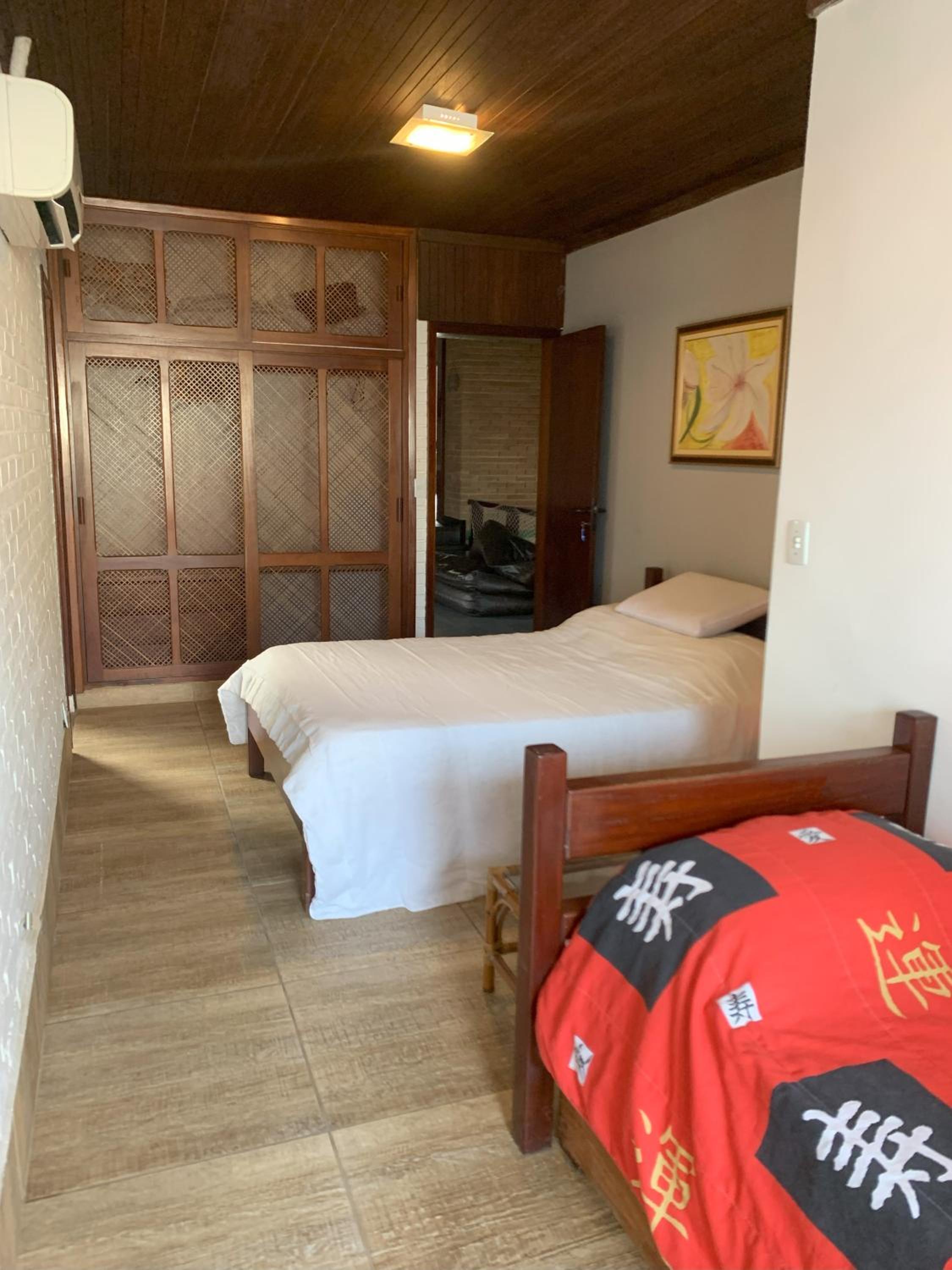 Canto das Toninhas Guest House