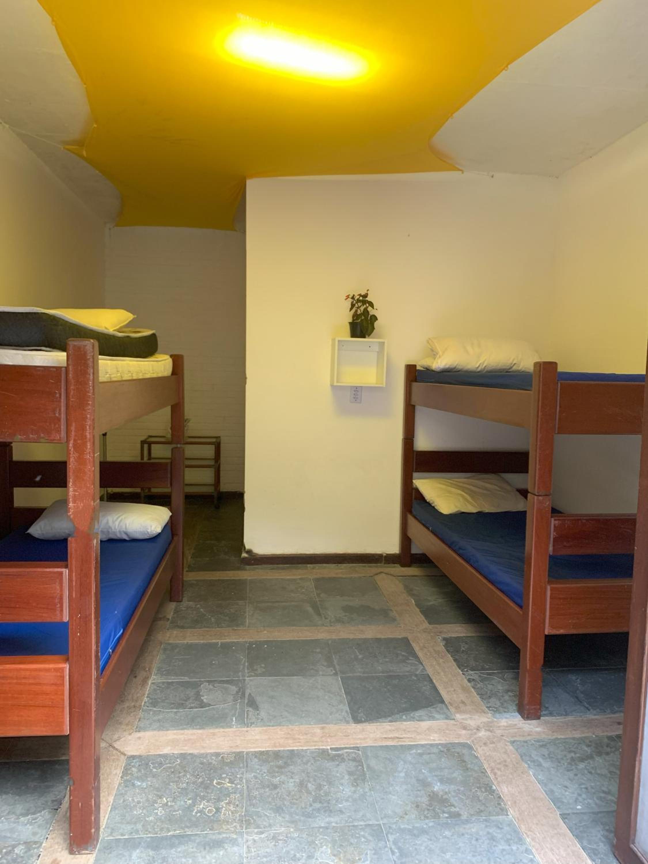 Canto das Toninhas Guest House