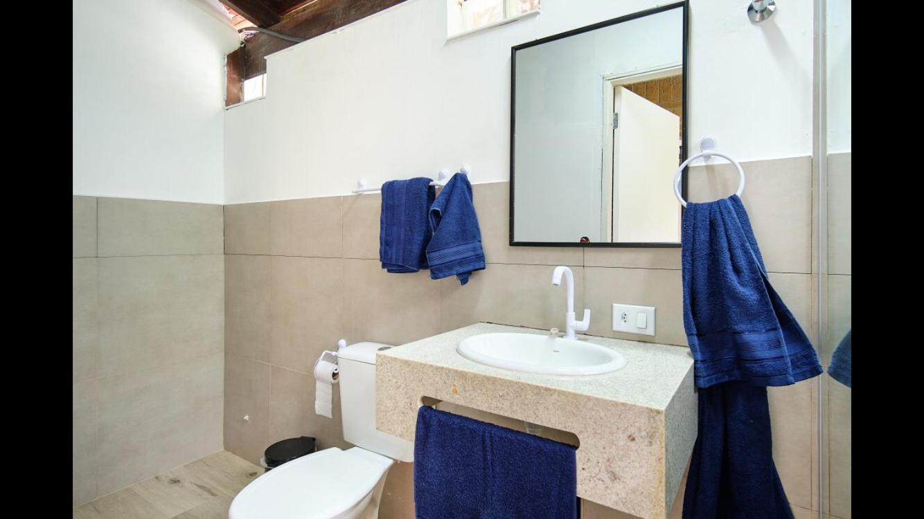 Canto das Toninhas Guest House
