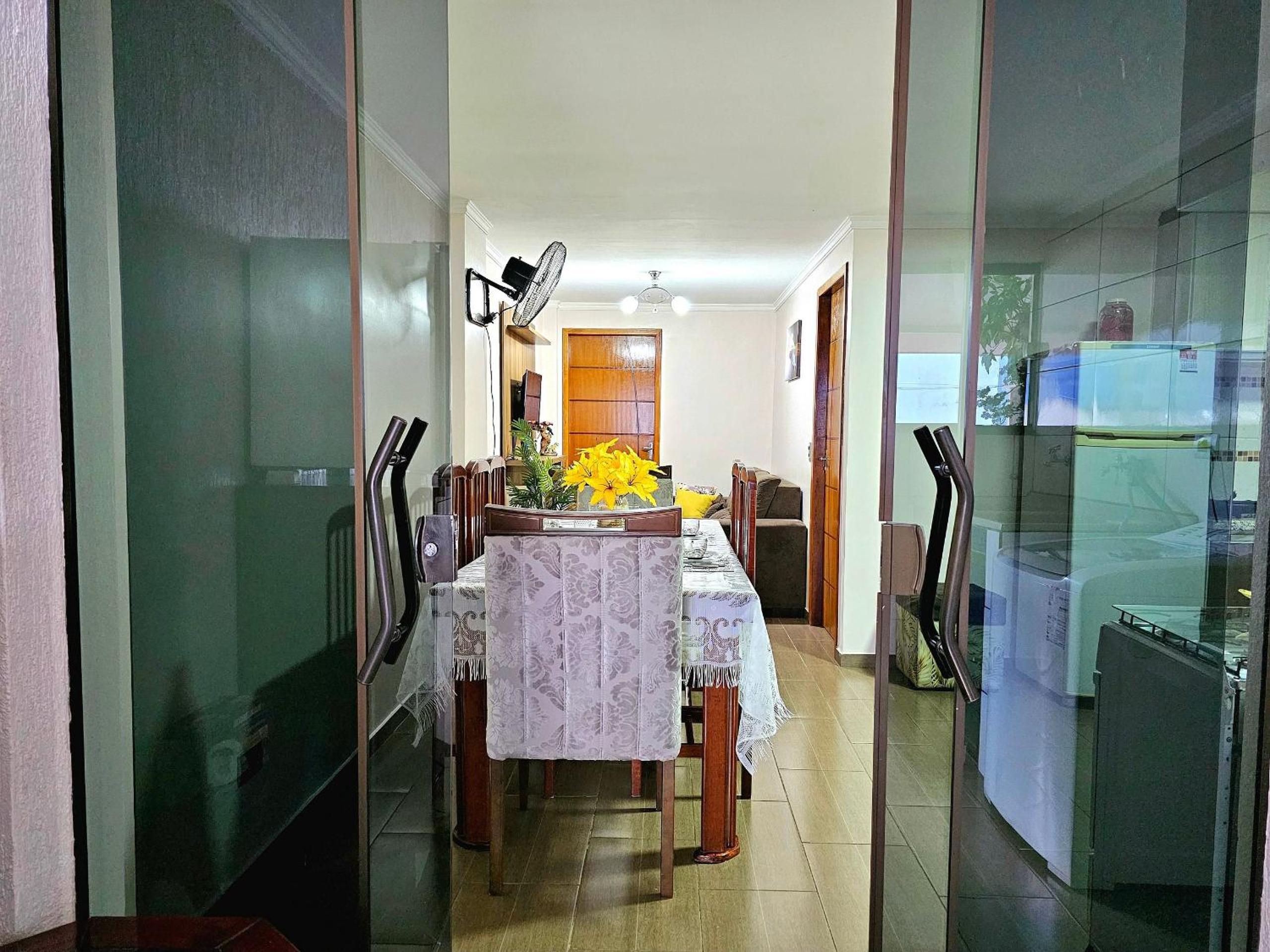 Apt Centro de Foz para até 8 pessoas