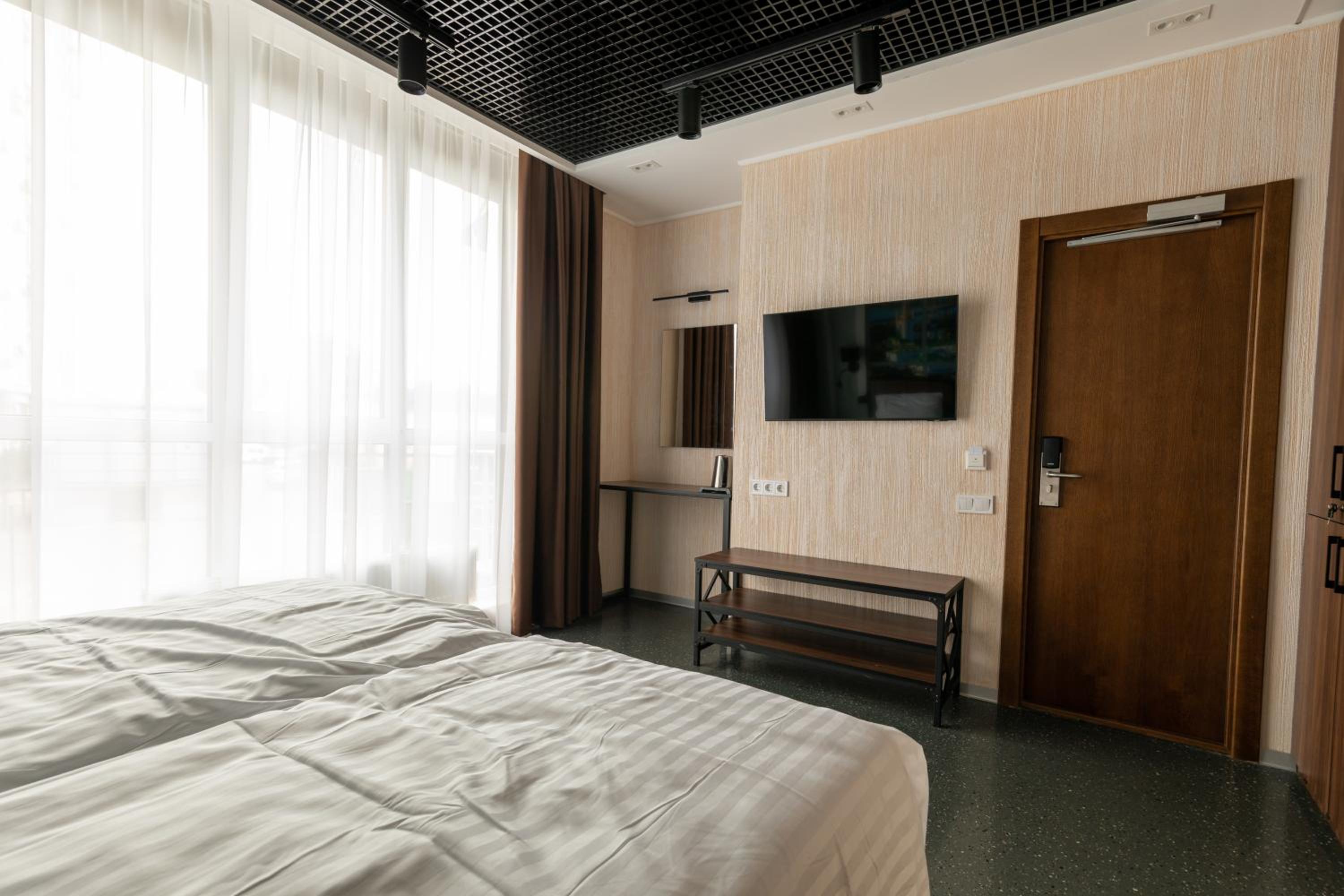 MISTO capsule hotel