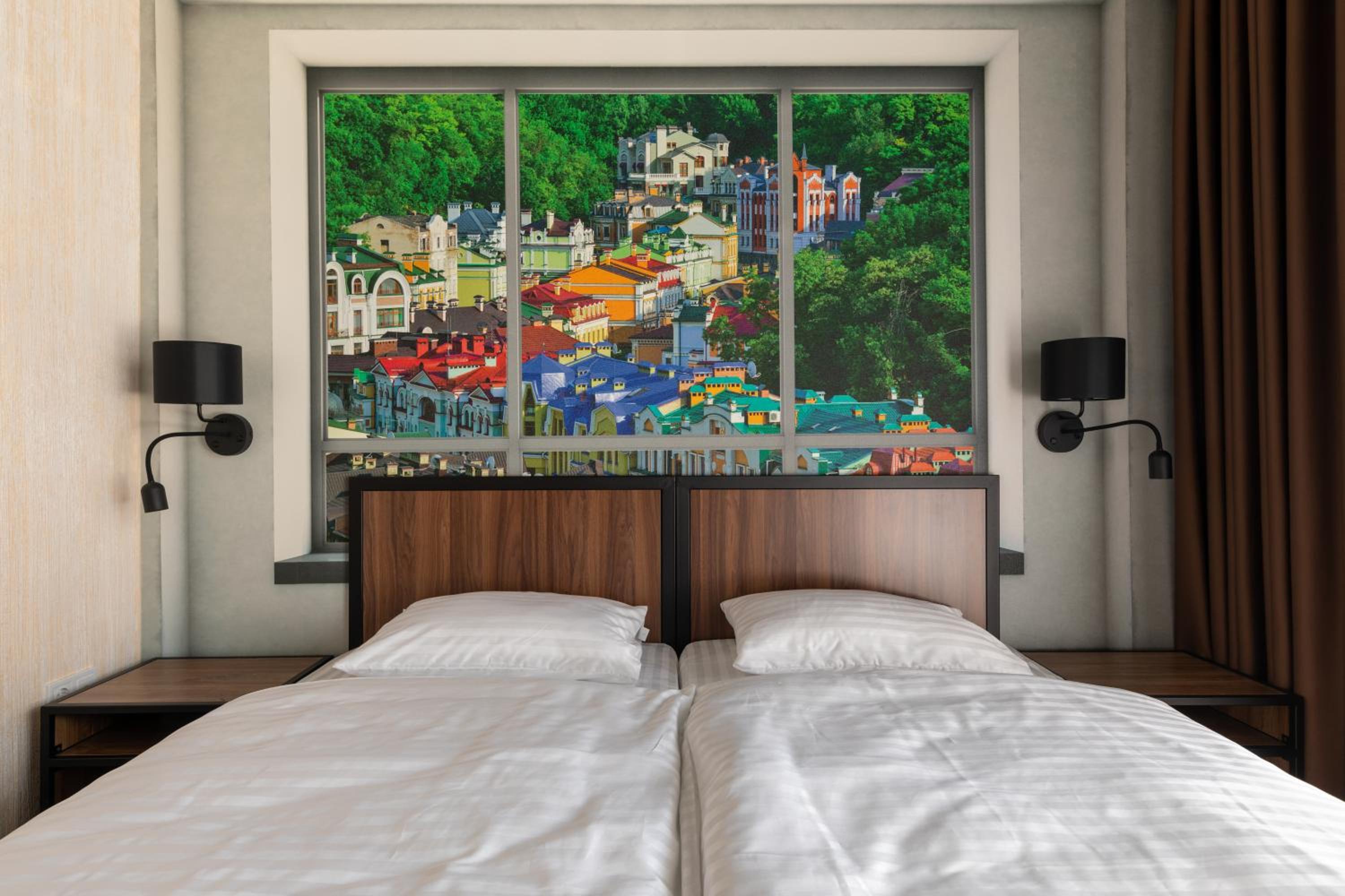 MISTO capsule hotel