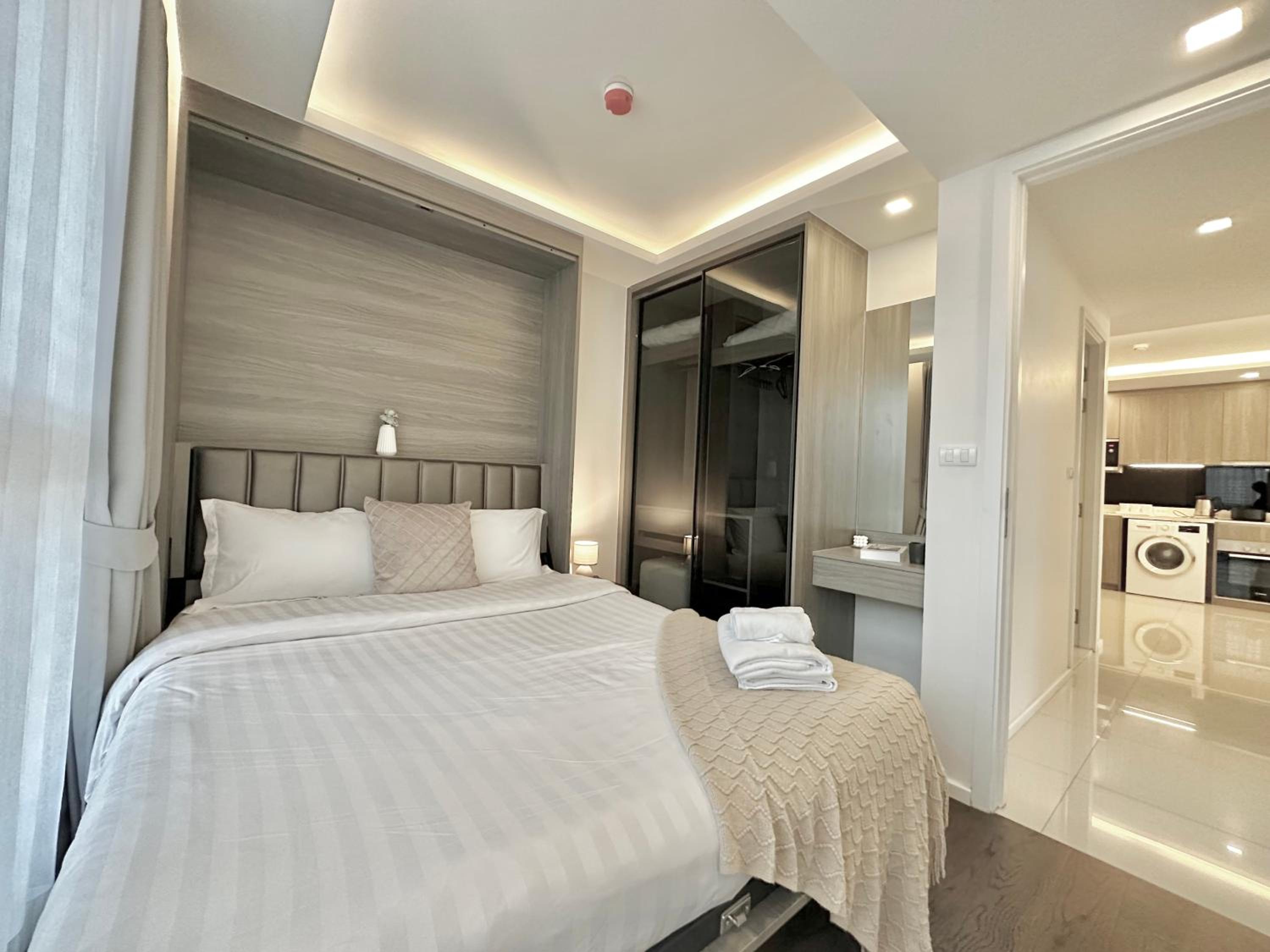Bangkok Asok Circle REIN Sukhumvit 12#2BR&3BR#Pool&Gym#Near Terminal 21
