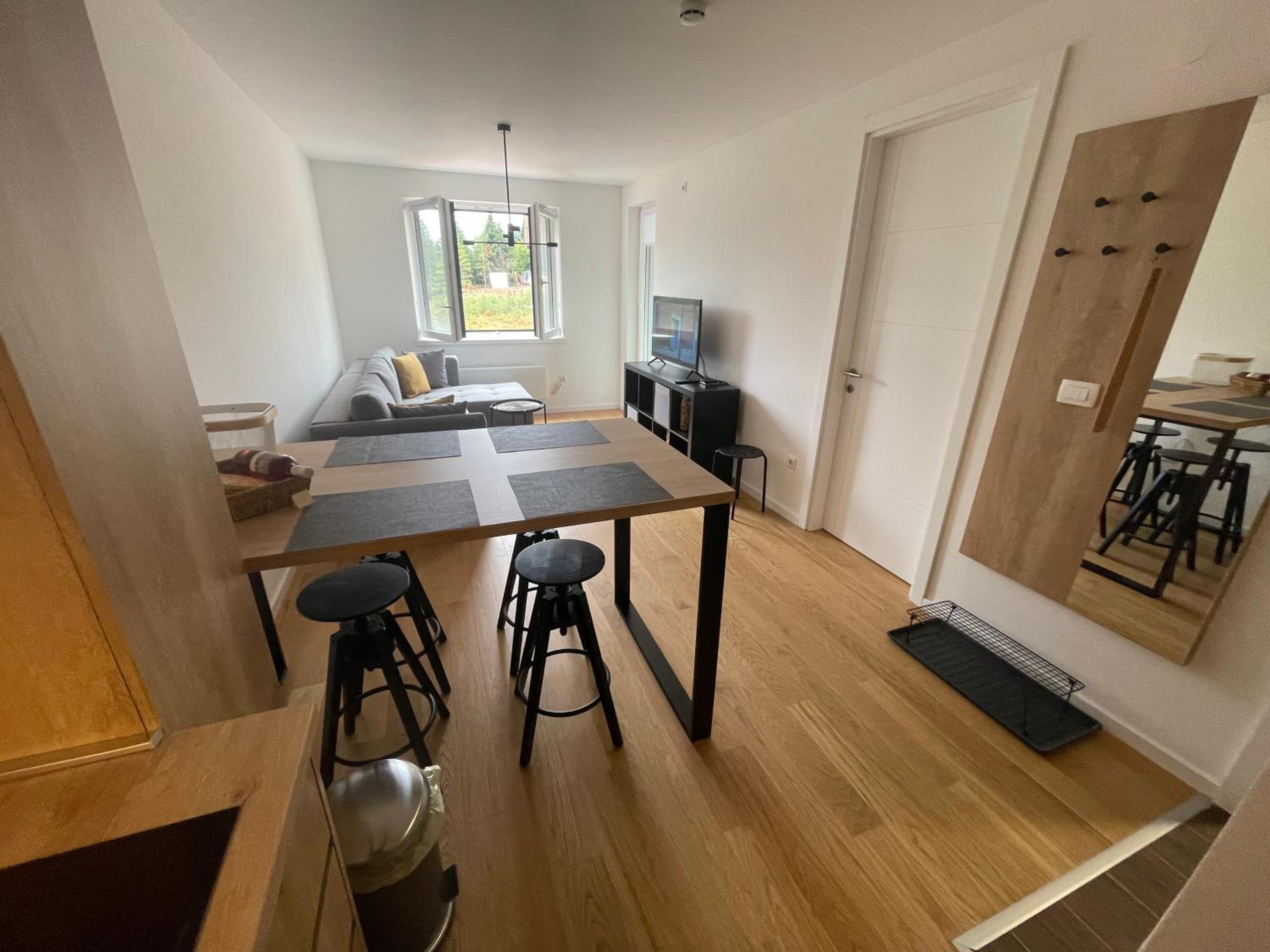 Apartment M
