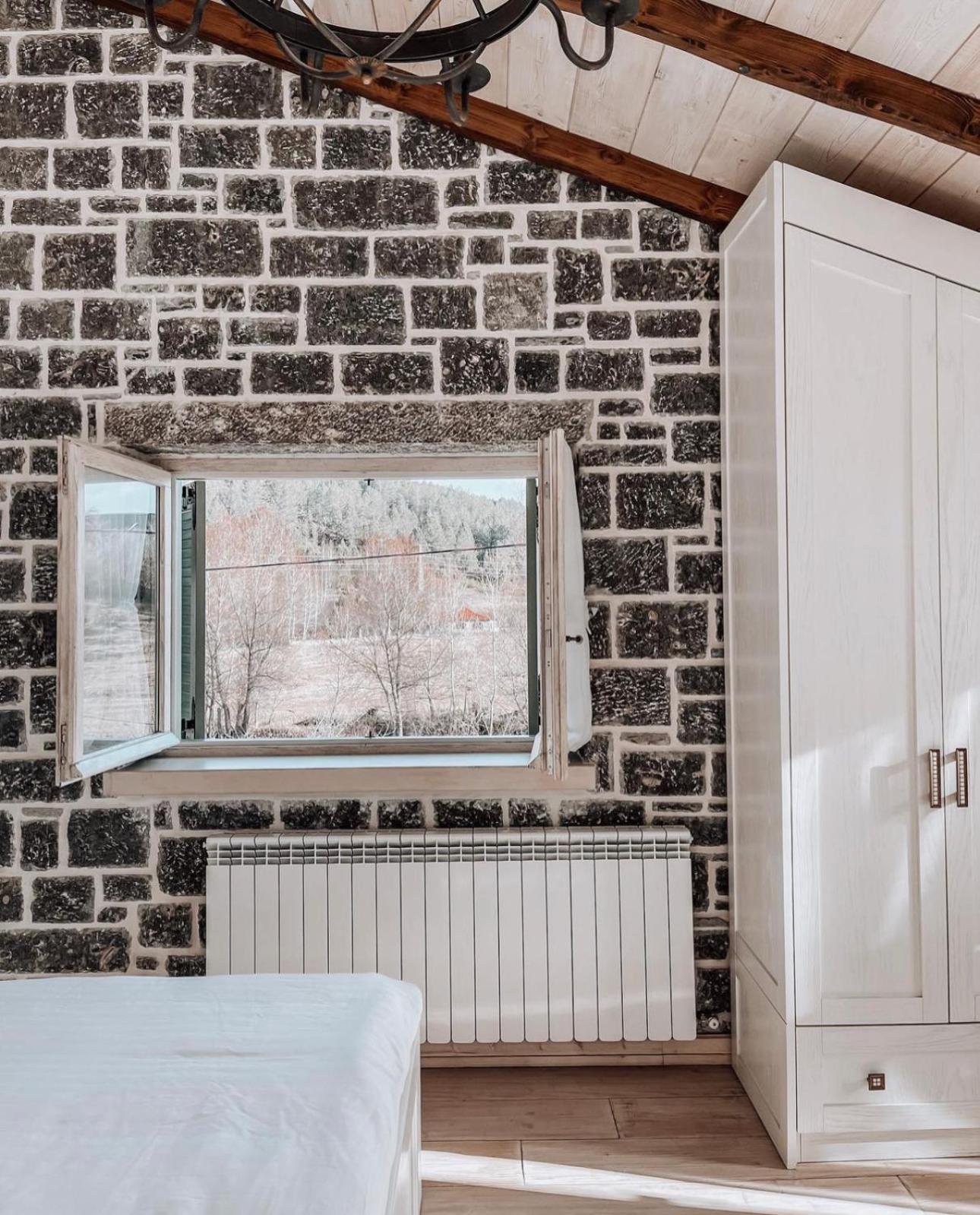 Stone Villas Voskopoja