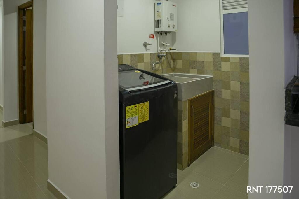 Al Sur de Medellín WIFI 300M Cerca A La Estación Sabaneta Del Metro