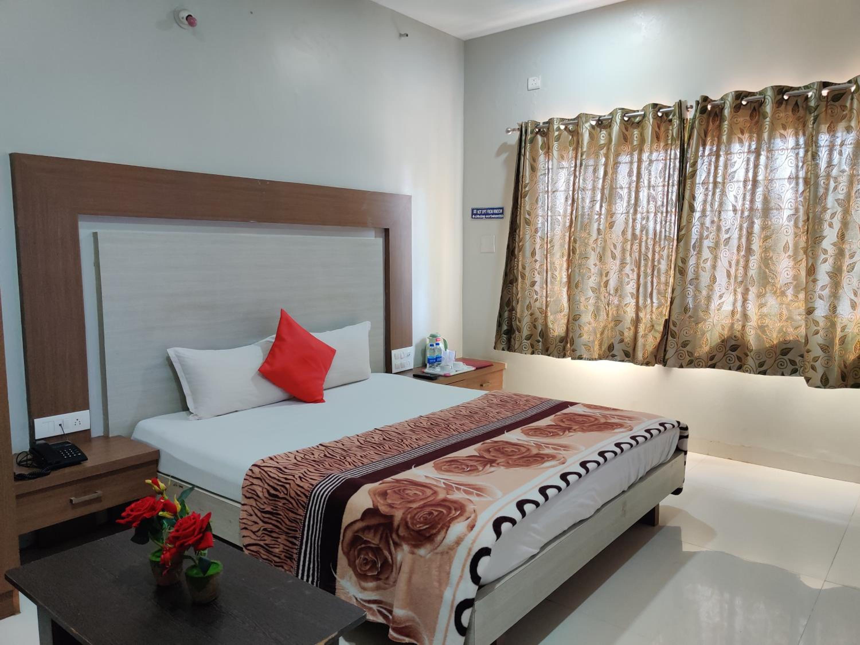 HOTEL NIMBA INTERNATIONAL view 3