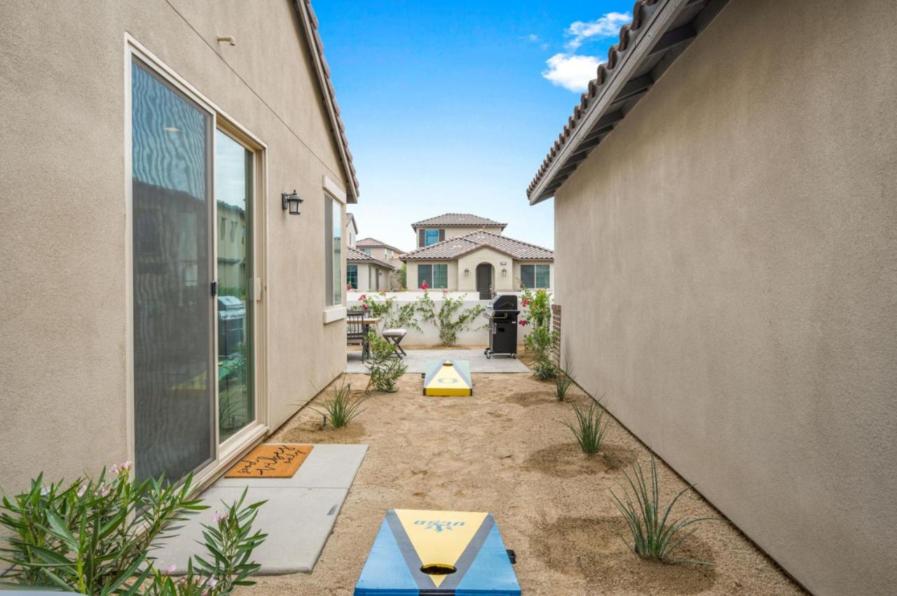 Golfers Paradise Brand New 2b 2b Home at PGA West view 2