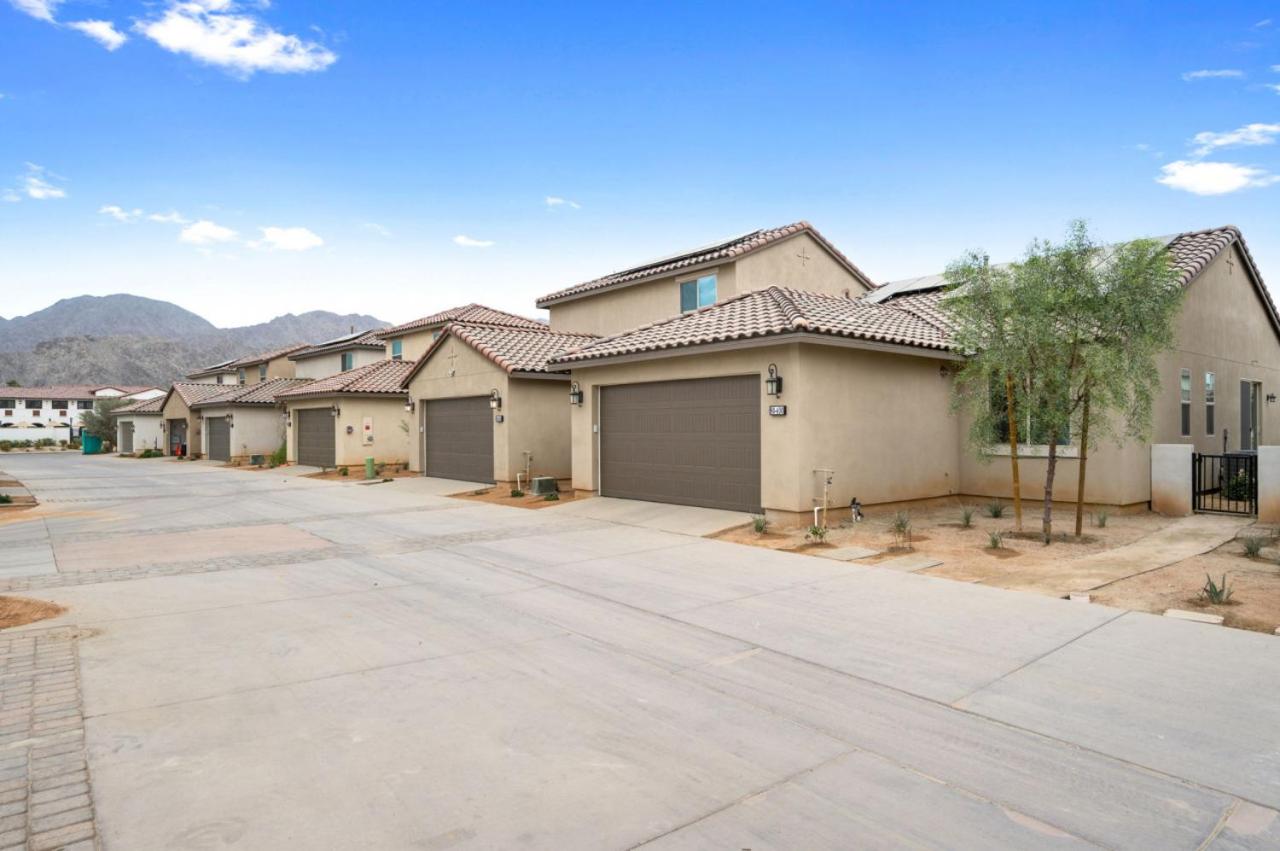 Golfers Paradise Brand New 2b 2b Home at PGA West view 3