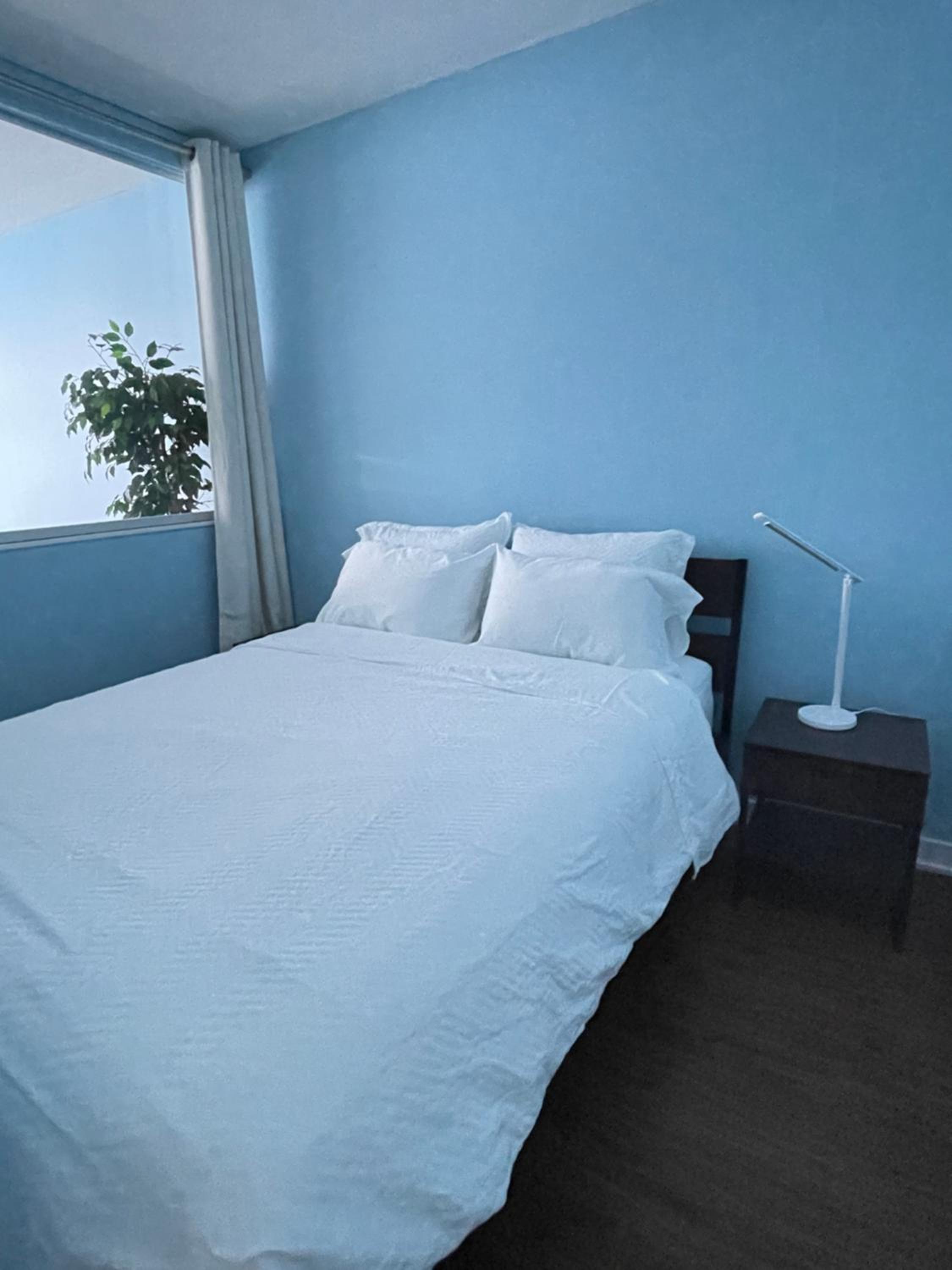 Downtown 1BR Condo at Granville Strip near English Bay