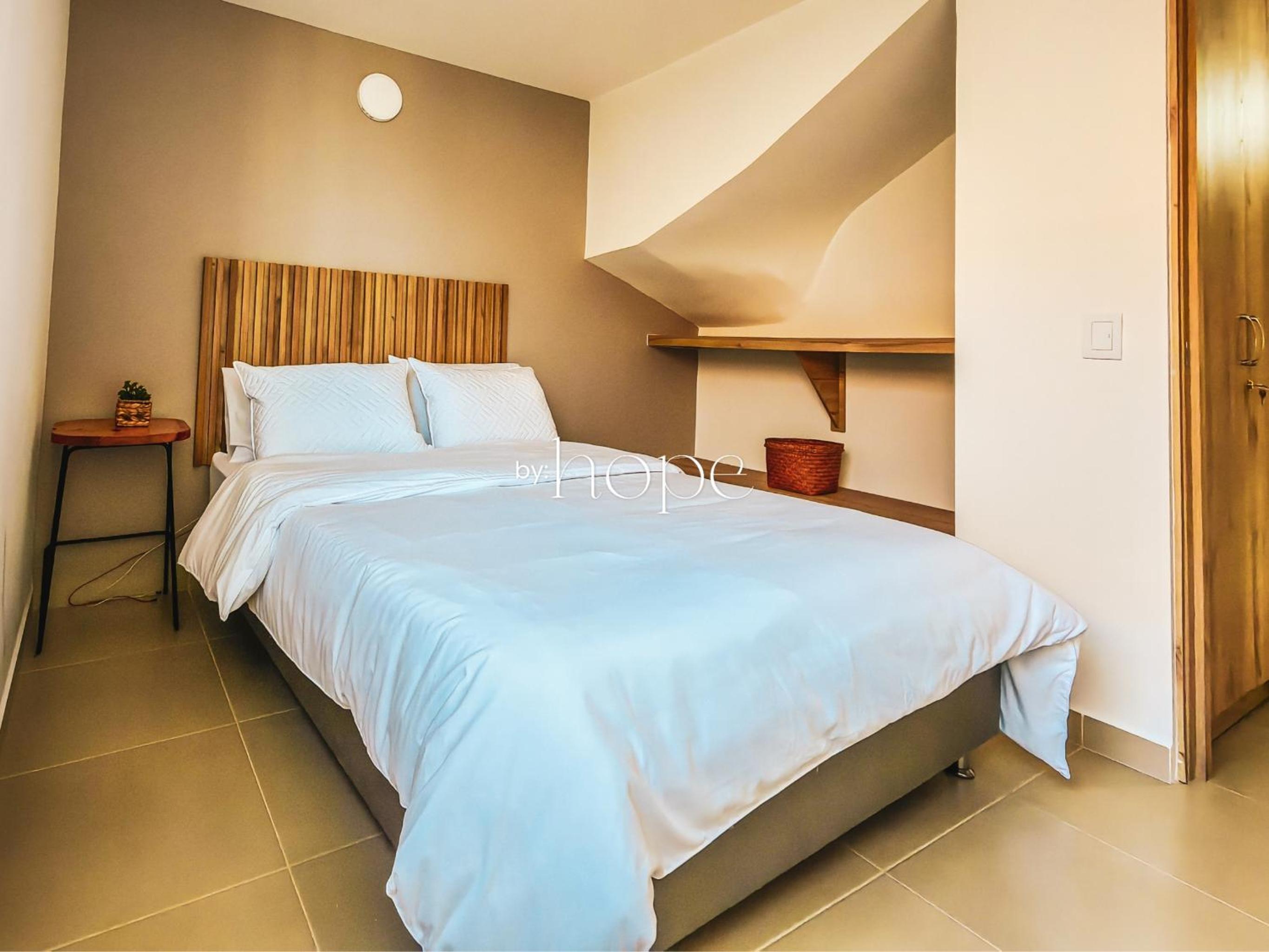 Aparta Hotel Guatape Faith 101 by Hope