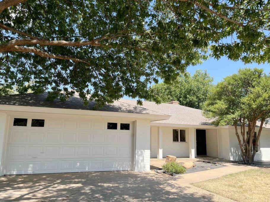 Hotel NEW*The Wild Cactus- Best of LBK w/TennisCourts - Image 1