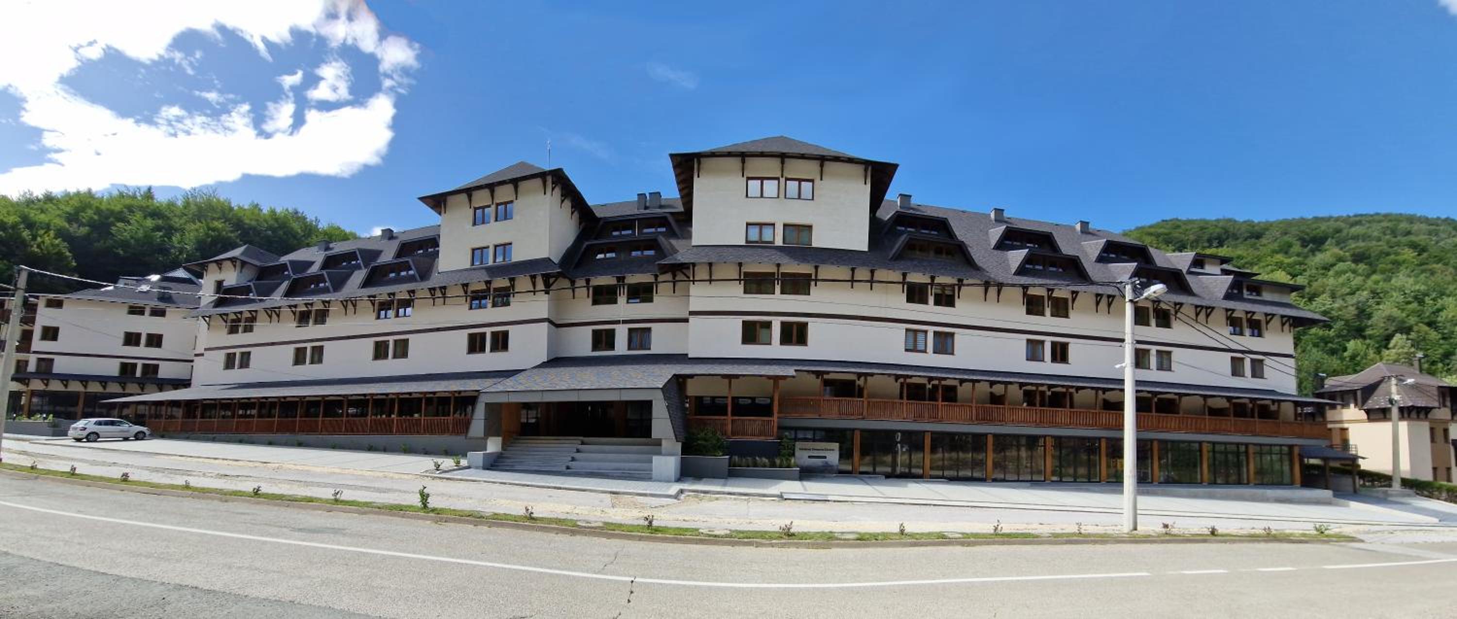 ANIMA Bela reka C121, Brzeće