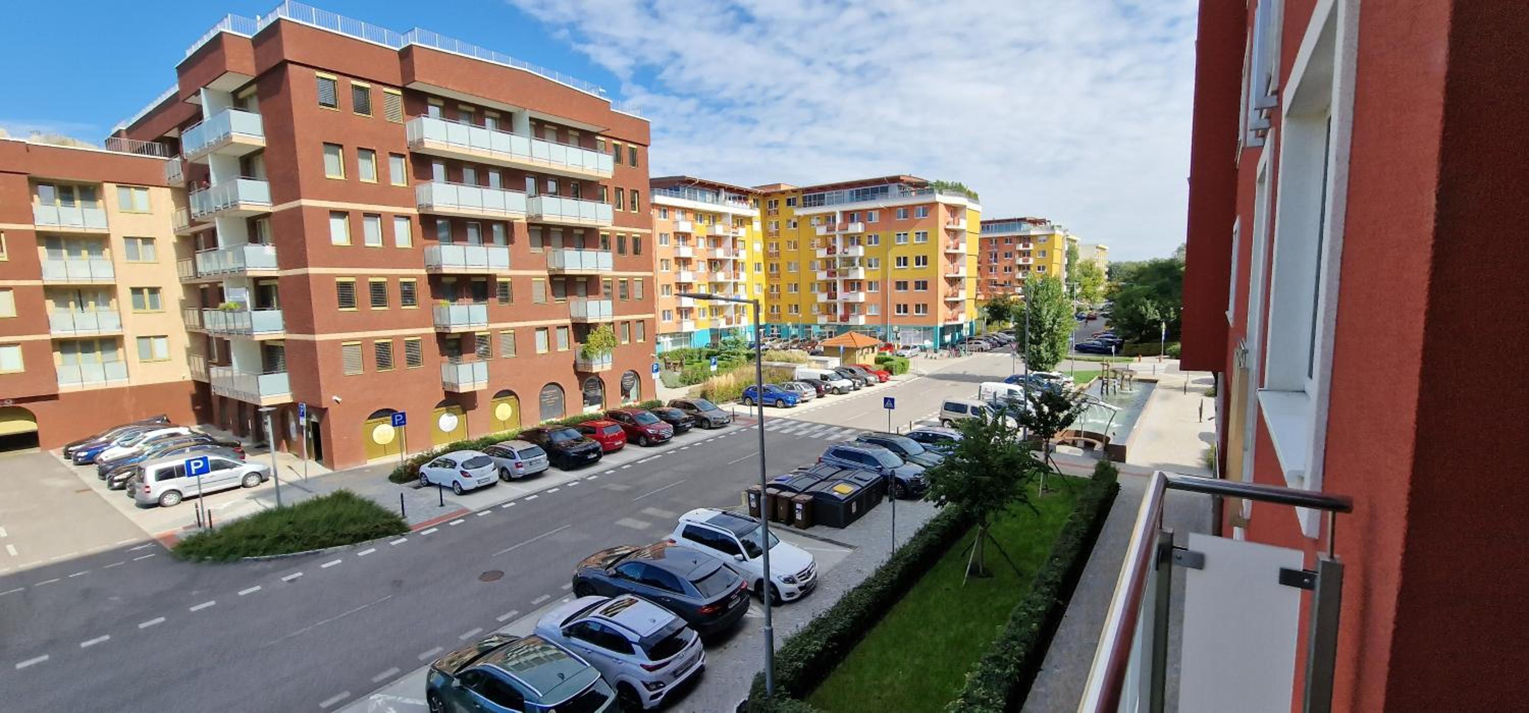 Luxo Grand Apartments by Bratislavatrip