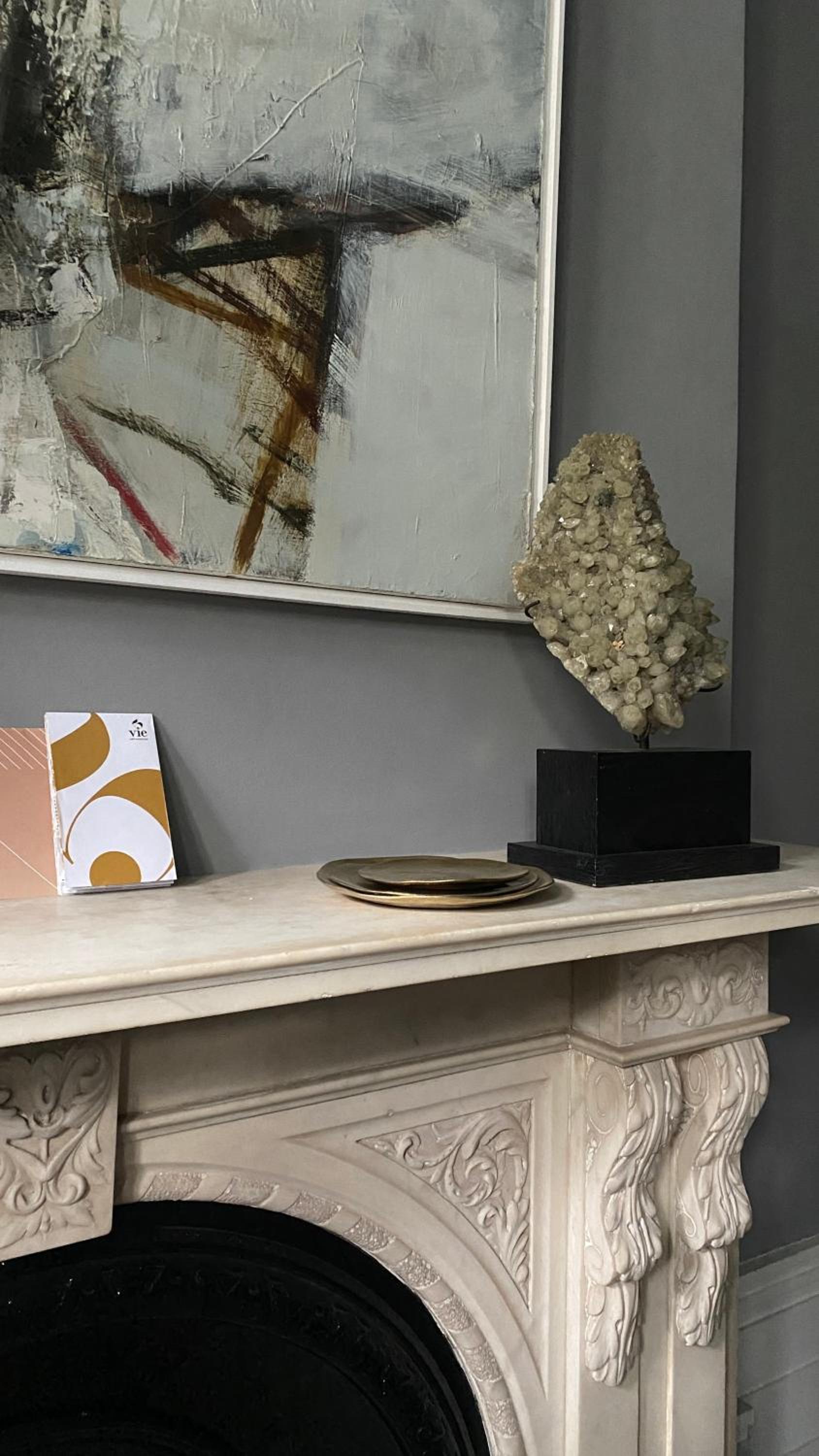 South Kensington stylish, quiet balcony apartment