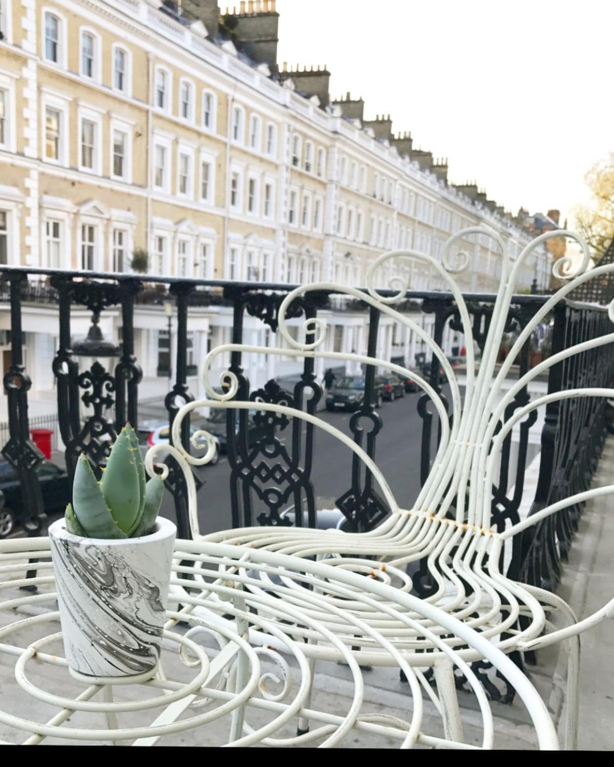 South Kensington stylish, quiet balcony apartment