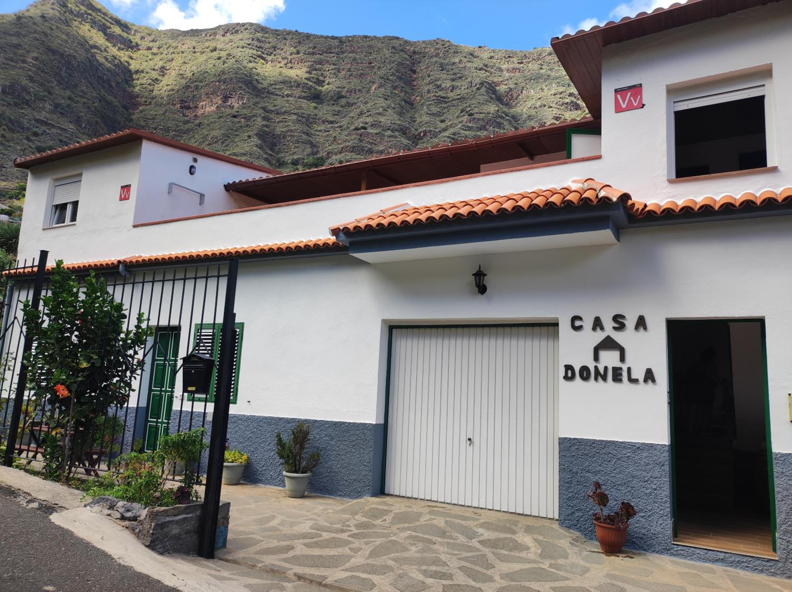 CASA DONELA